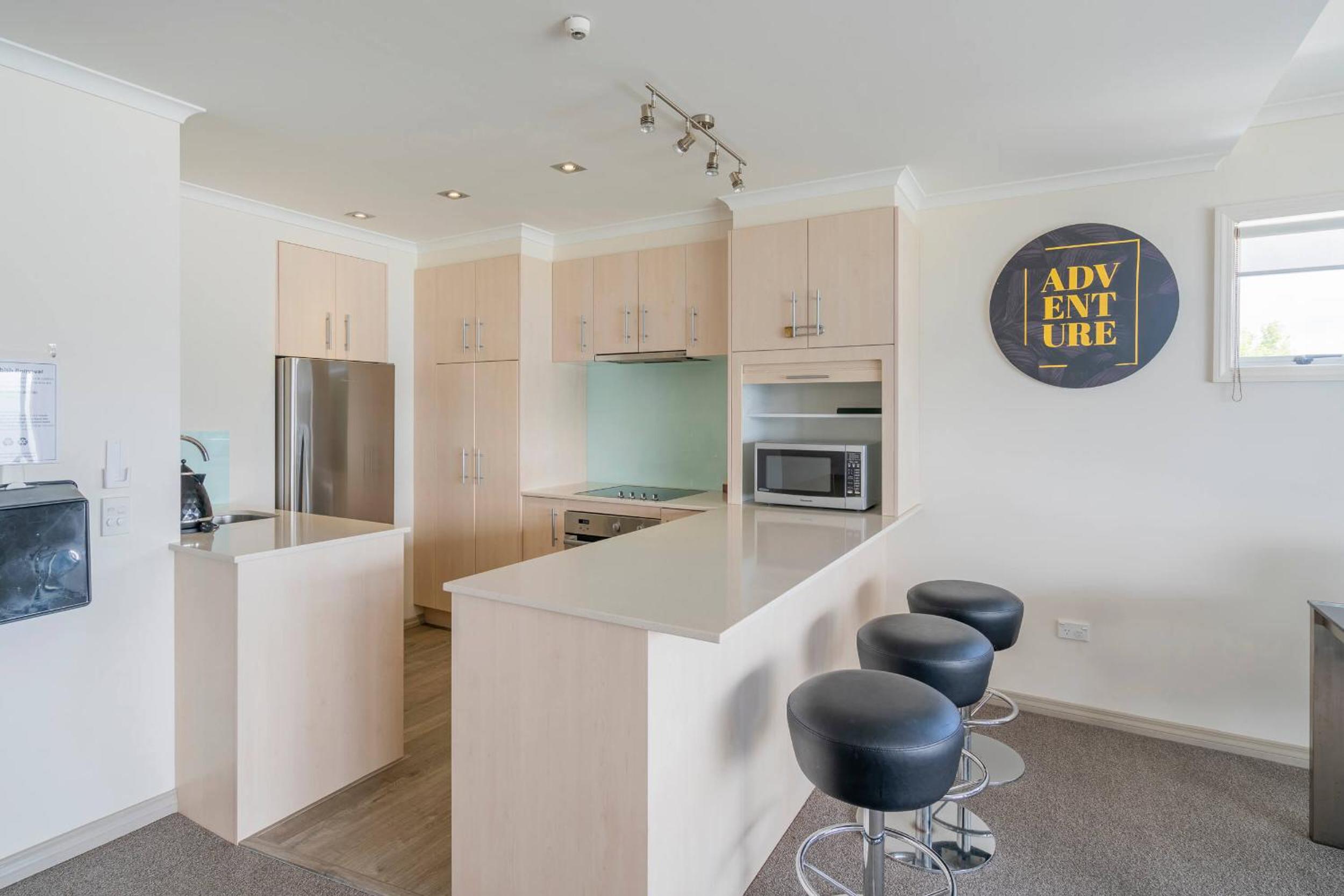 Crow's Nest Apartments
