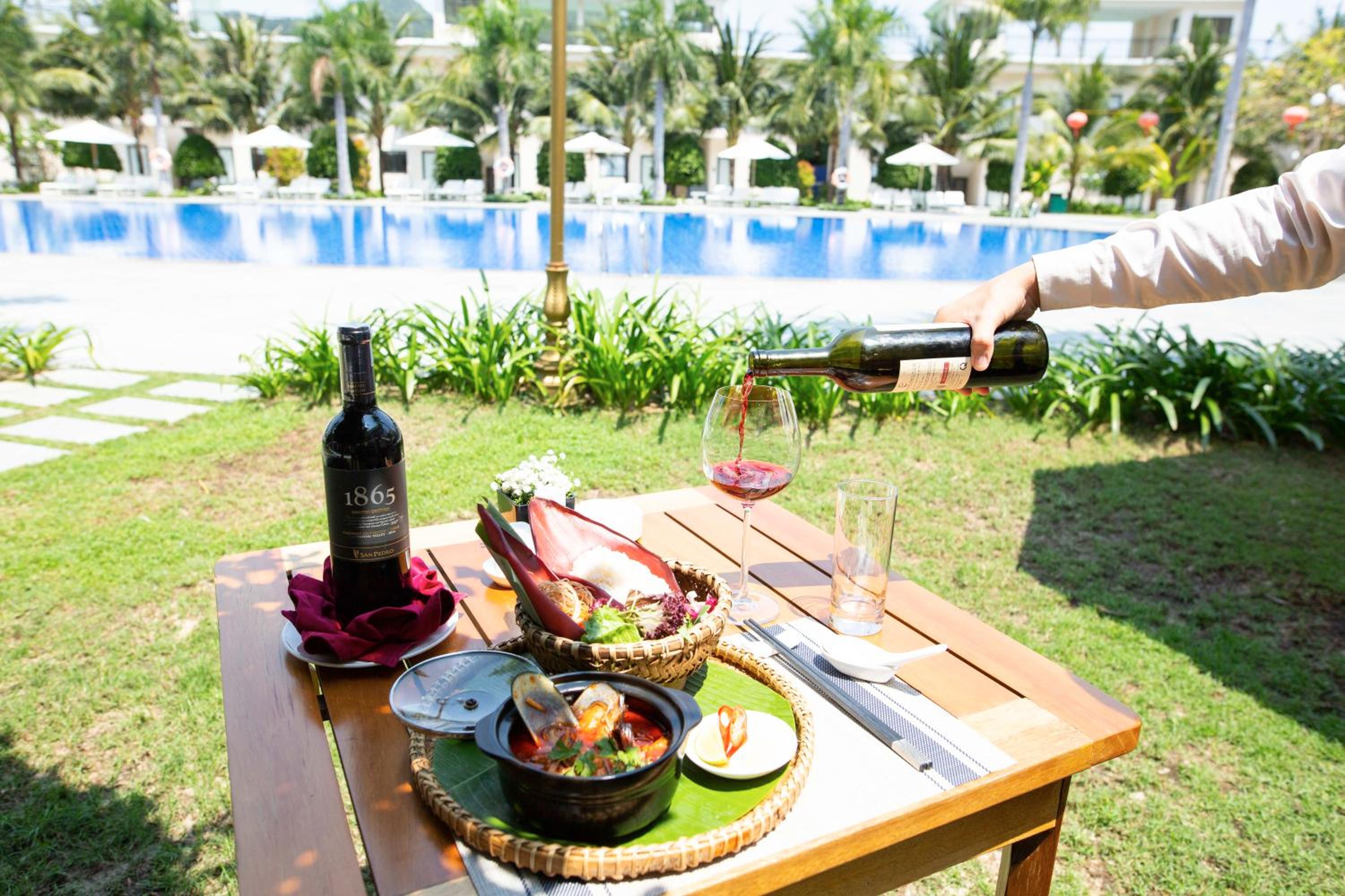 CostaBella Resort Nha Trang