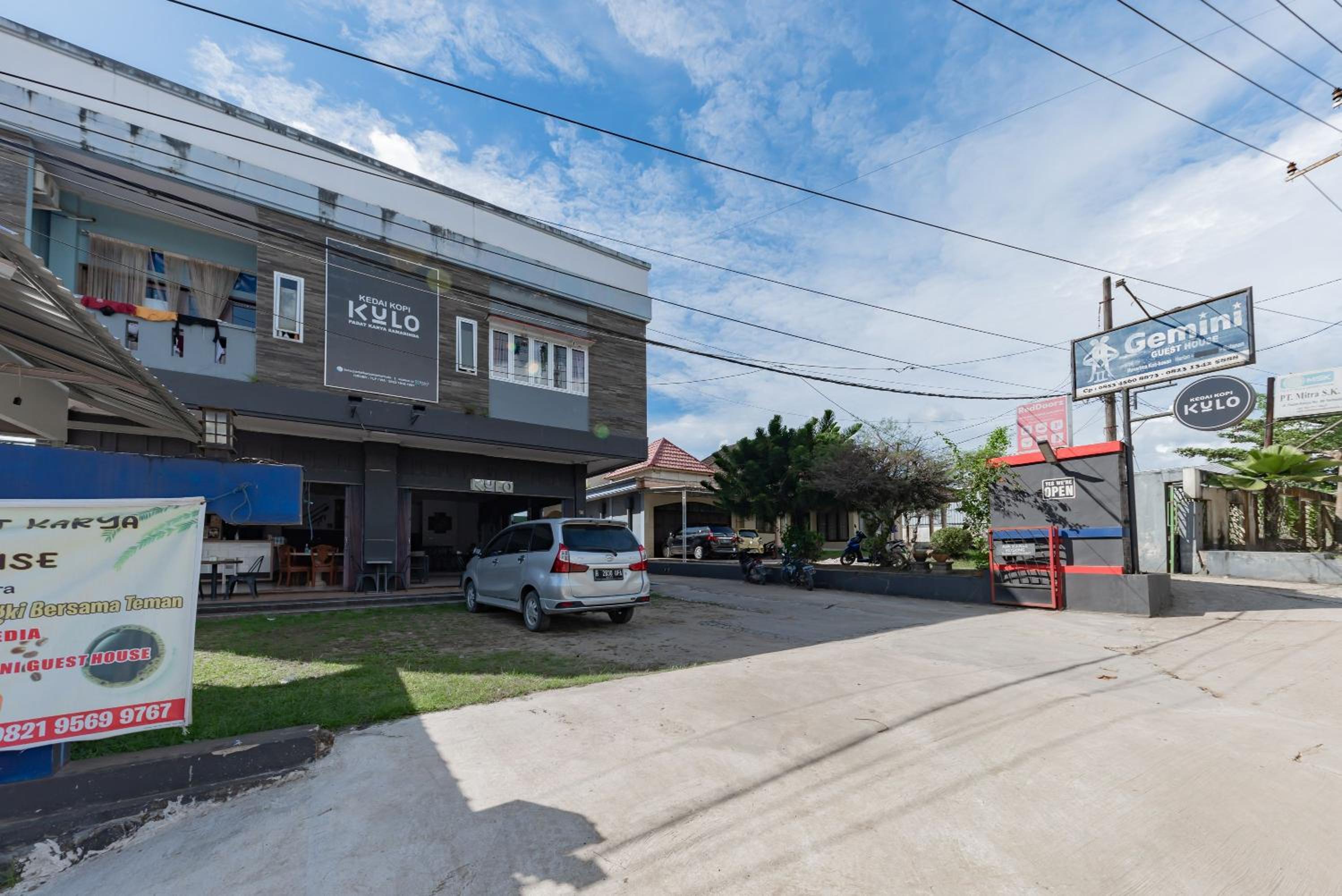 Hotel RedDoorz near GOR Sempaja Samarinda - Image 1