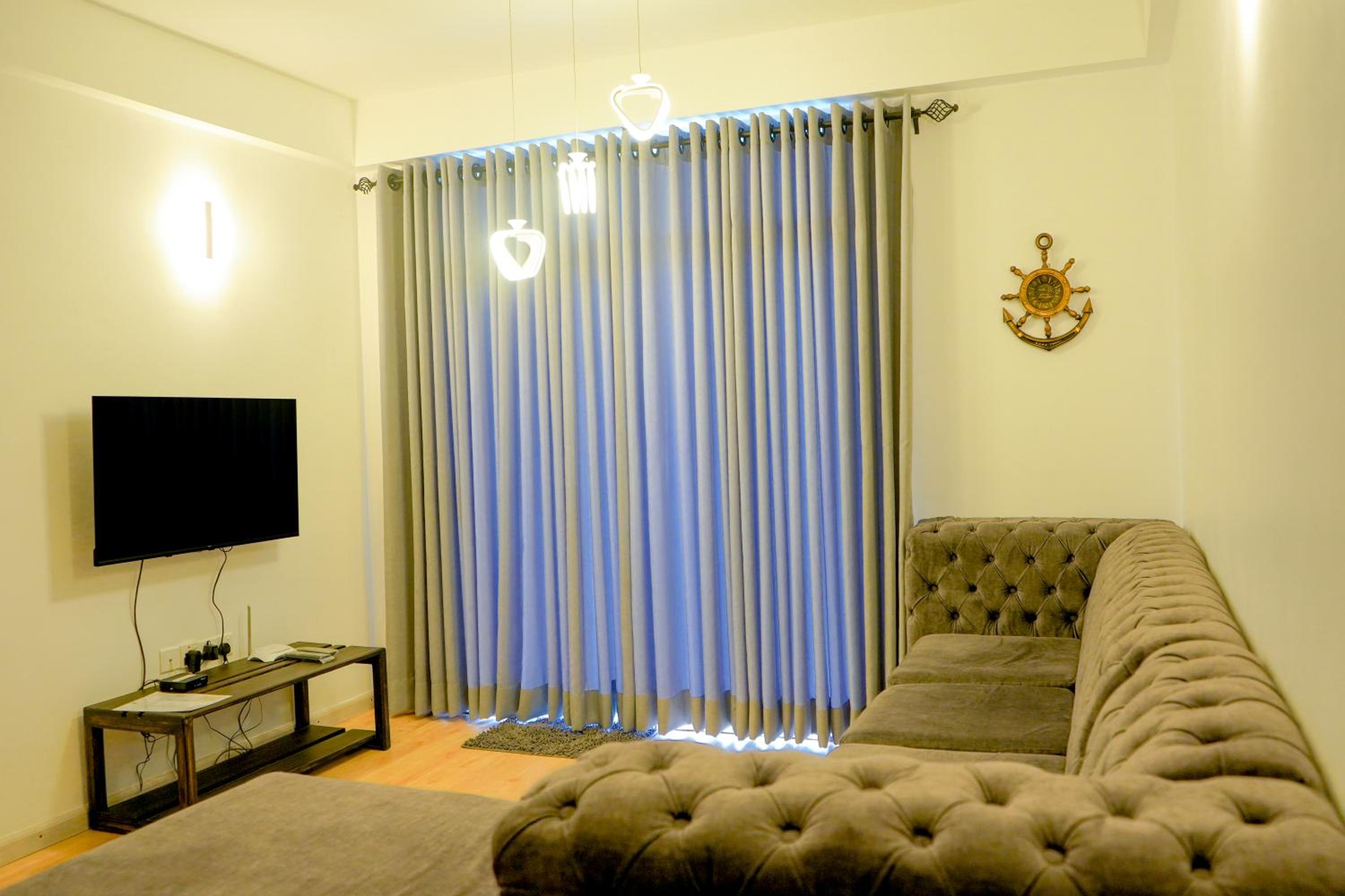 Vista Apartment Mariners Blue view 5