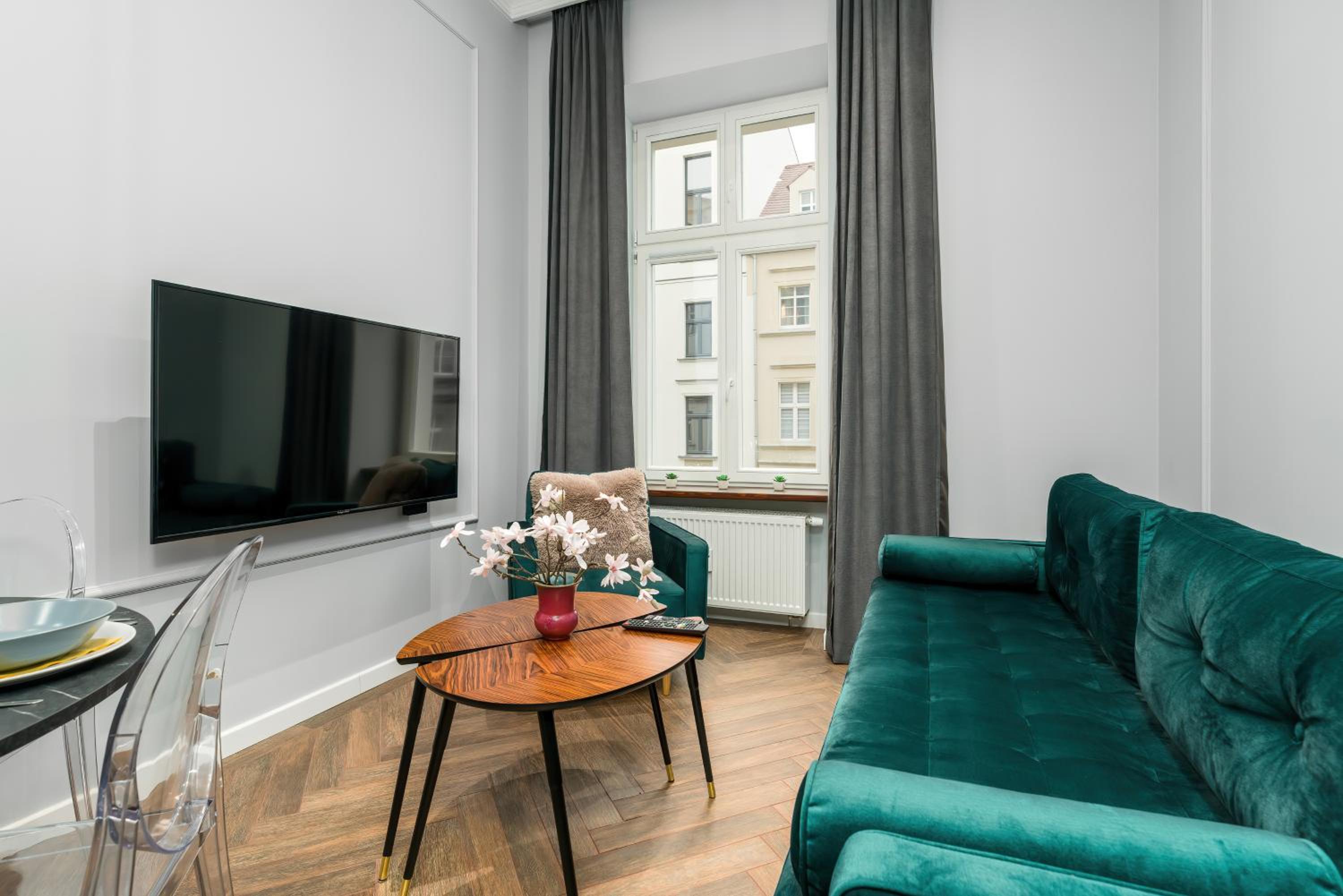 Central Apartments Garbary by Renters view 2