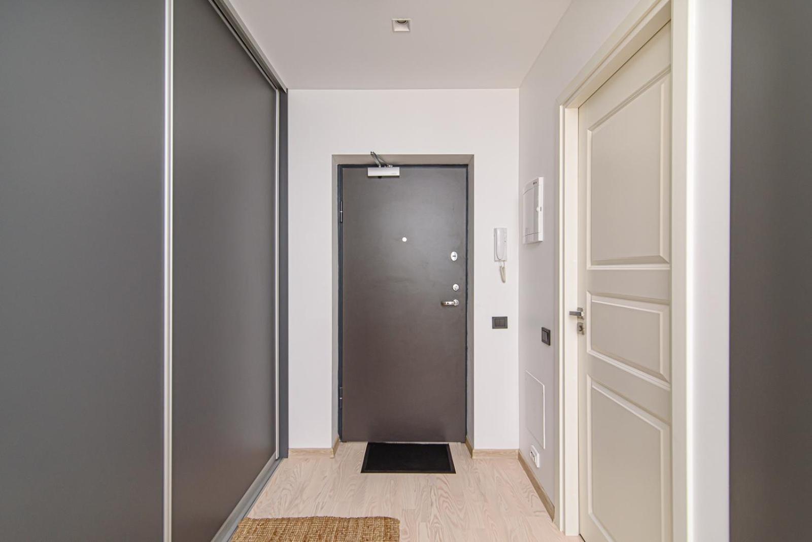 Modern Apartment Next to Ozas park by URBAN RENT