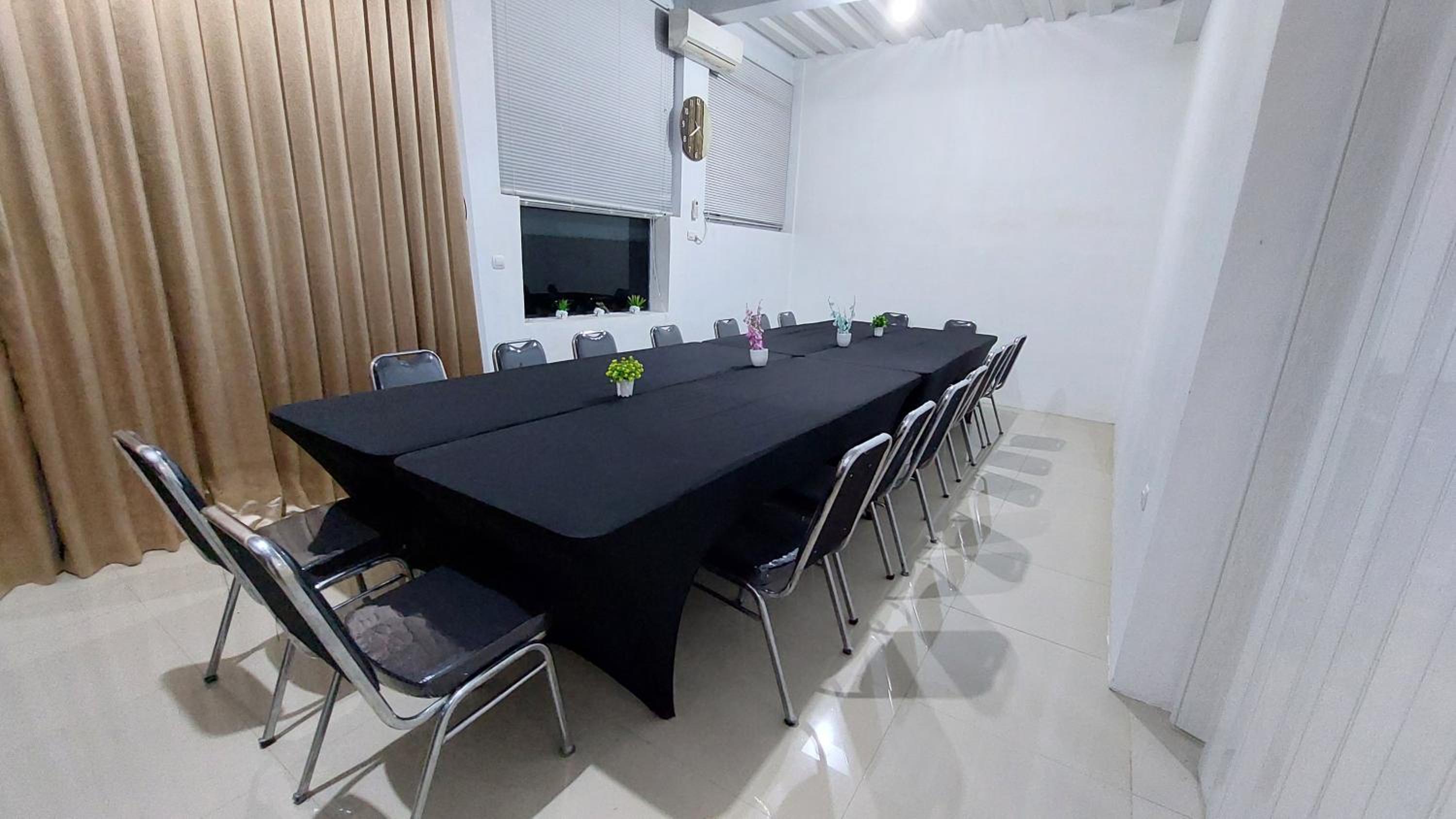 meeting & event spaces
