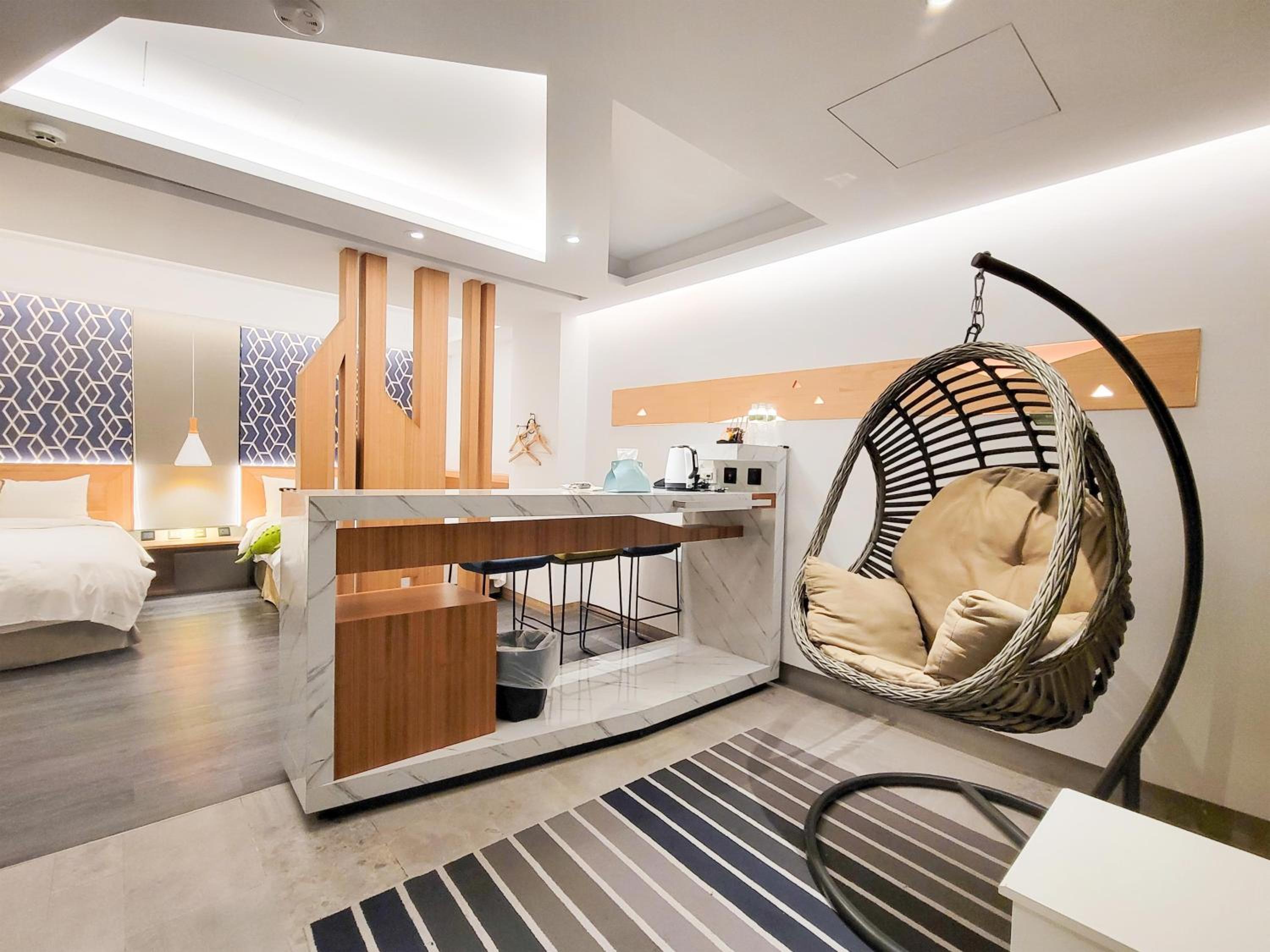 CHECK inn Taichung Zhongshan