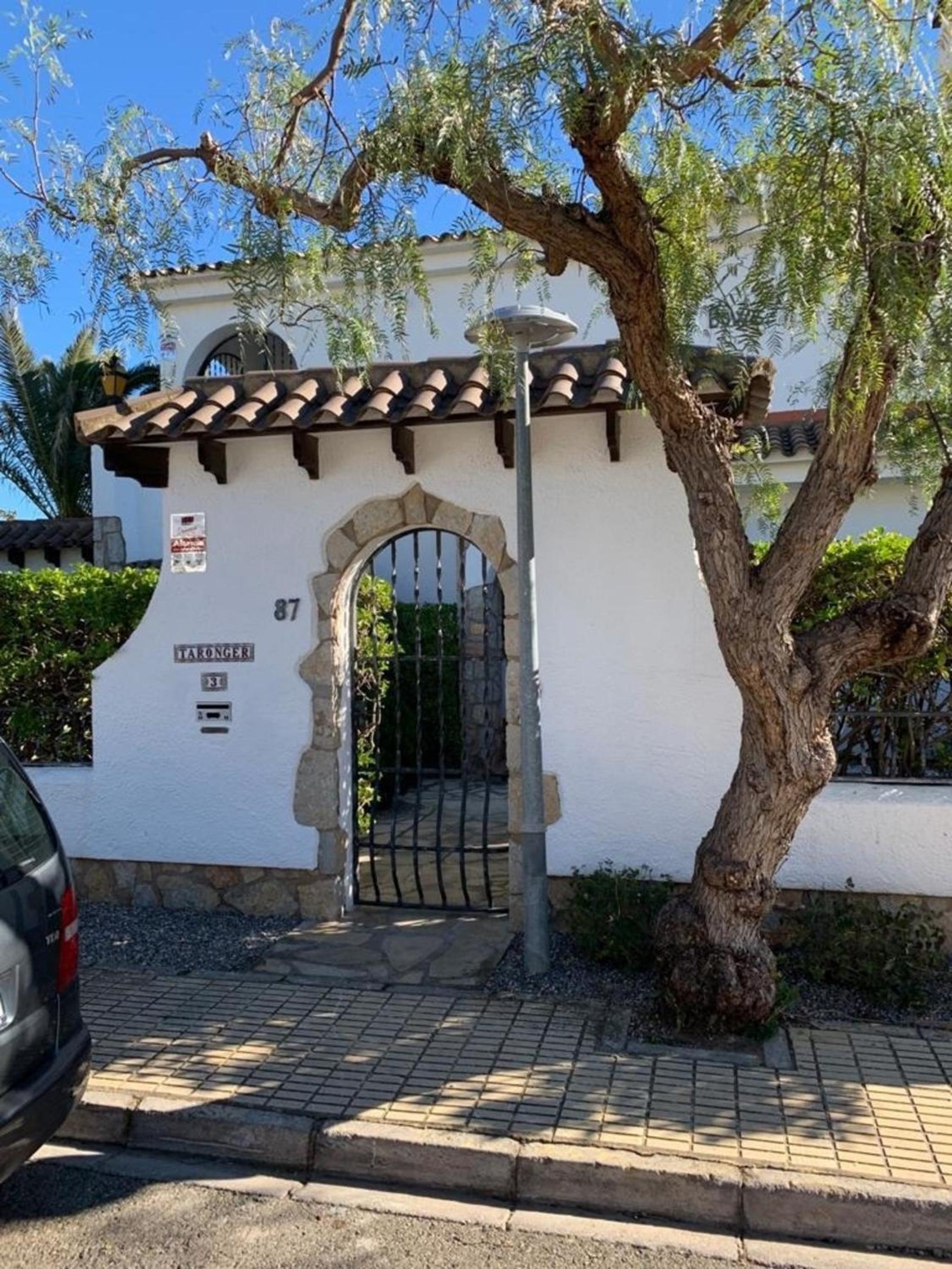 Casa Bowa