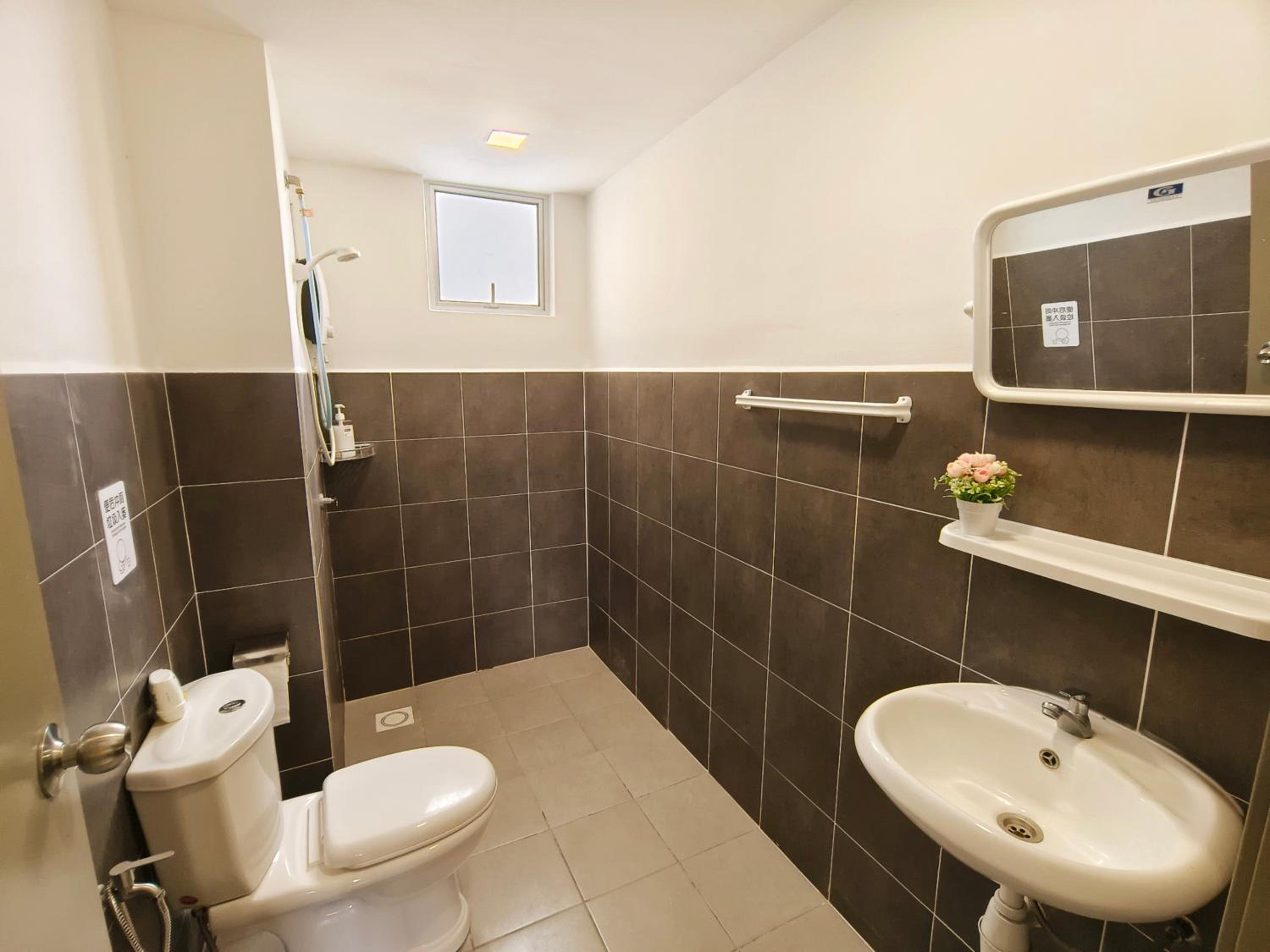Cozy Kepong Aeon 2 Parking Apt Nice View 2201 AEON