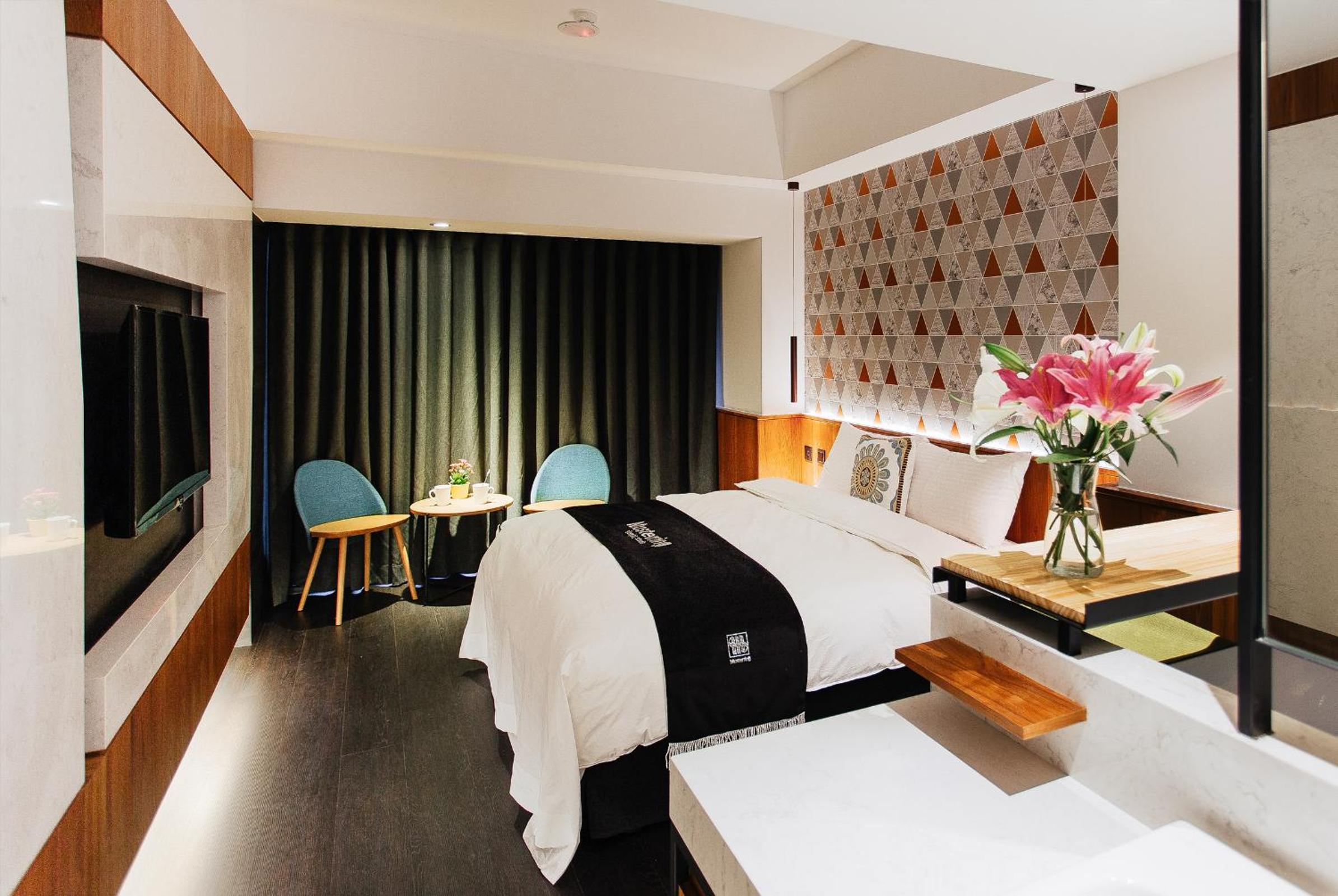 CHECK inn Taichung Zhongshan