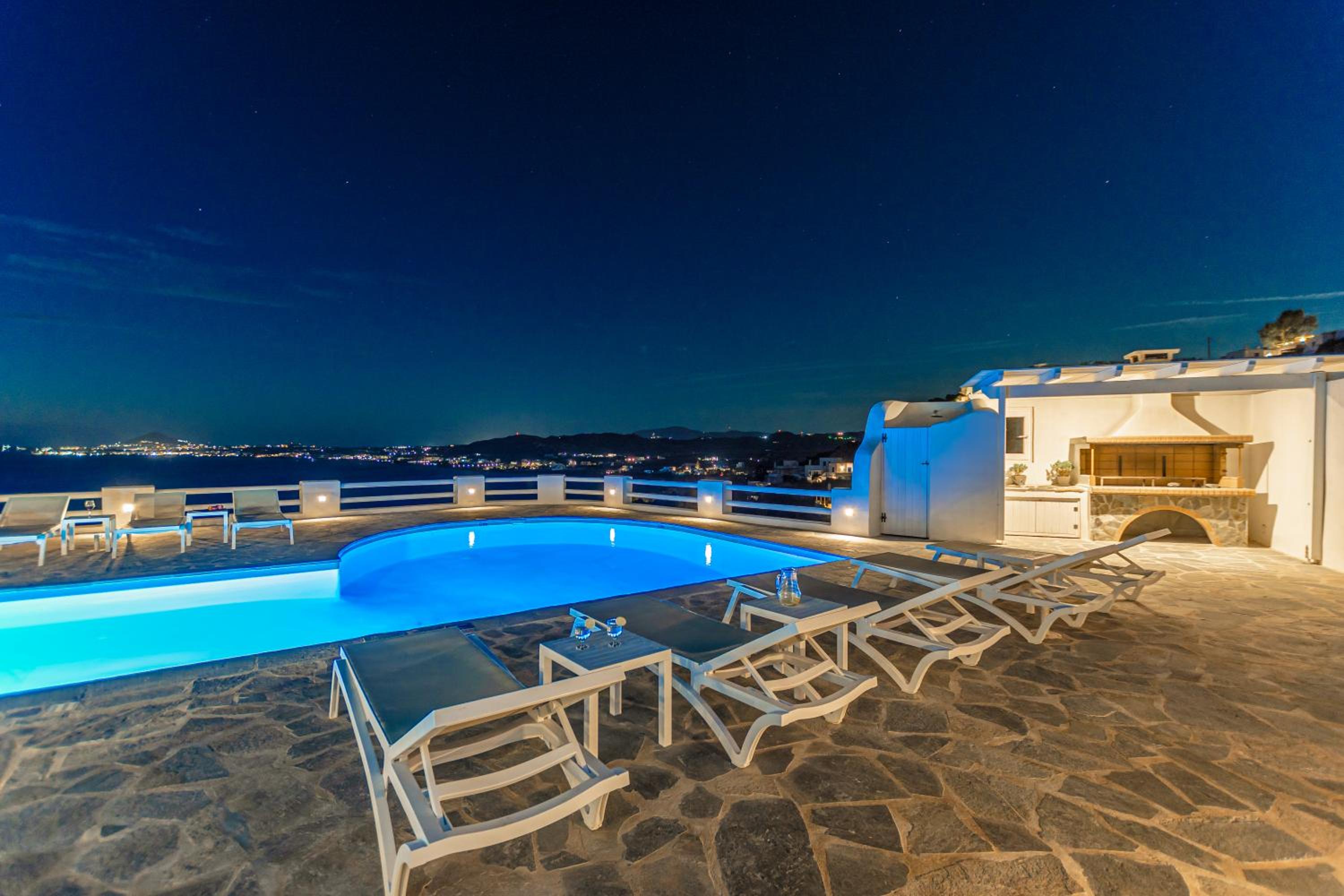 Apricot and Sea Luxury Villas