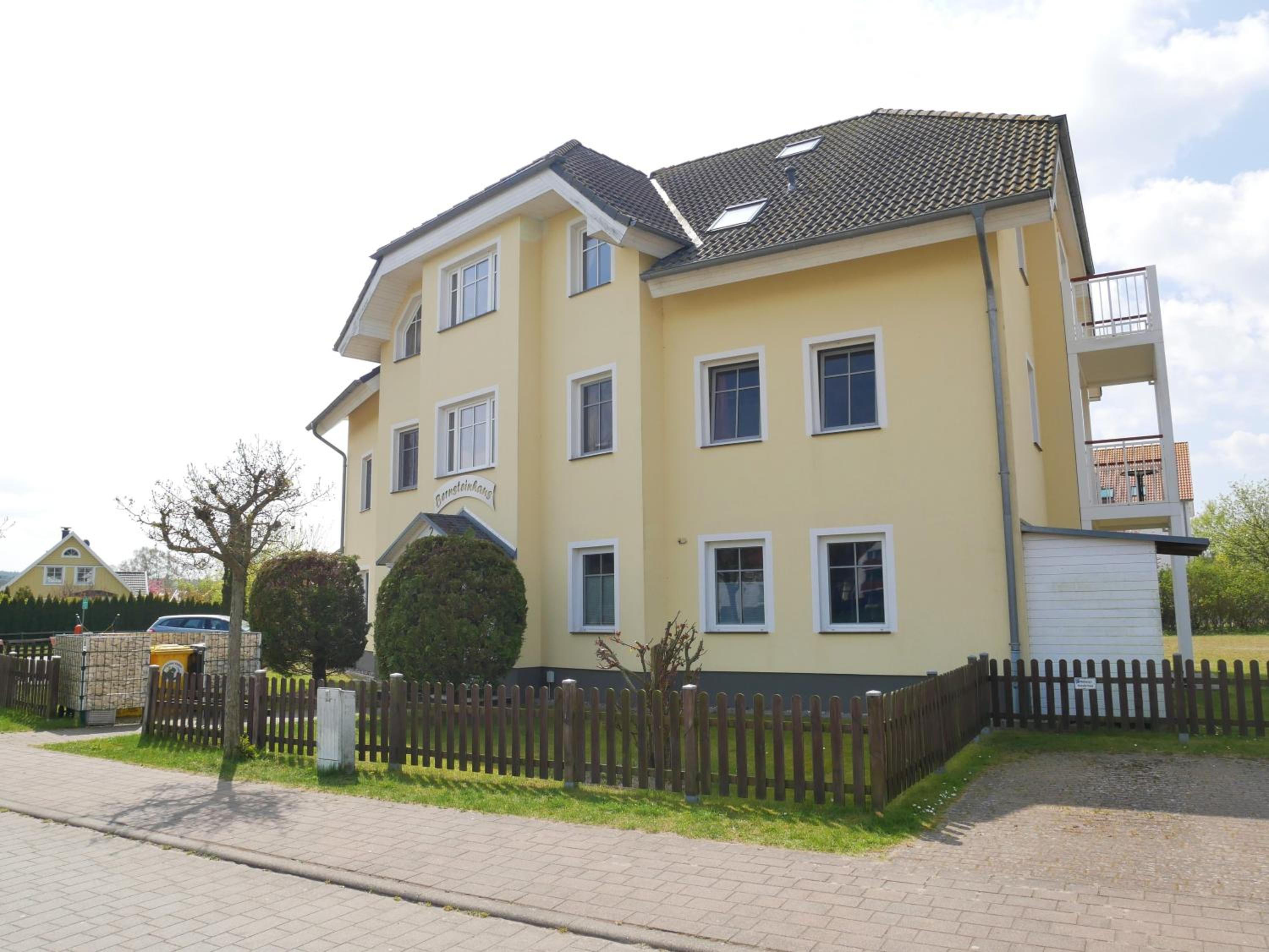 Bernsteinhaus, 850m zum Strand, mit Balkon, WLAN
