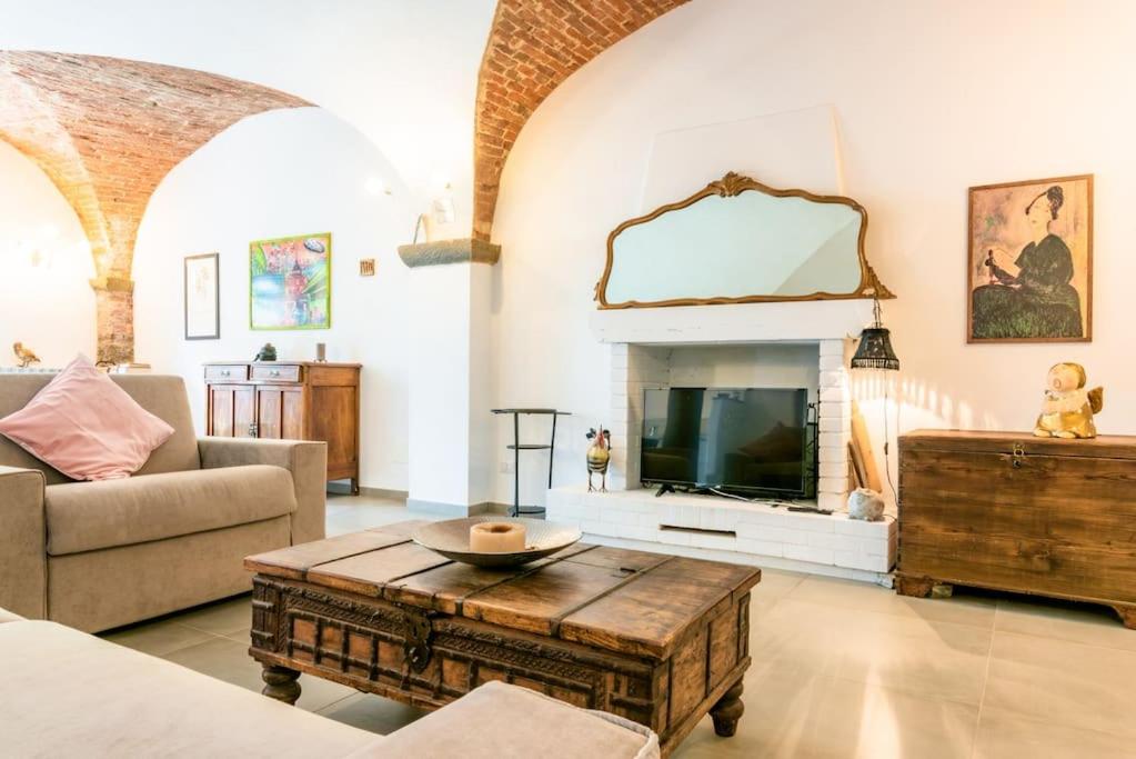 Casa Ipogea Elegant Apt 2 bathroom wifi view 3