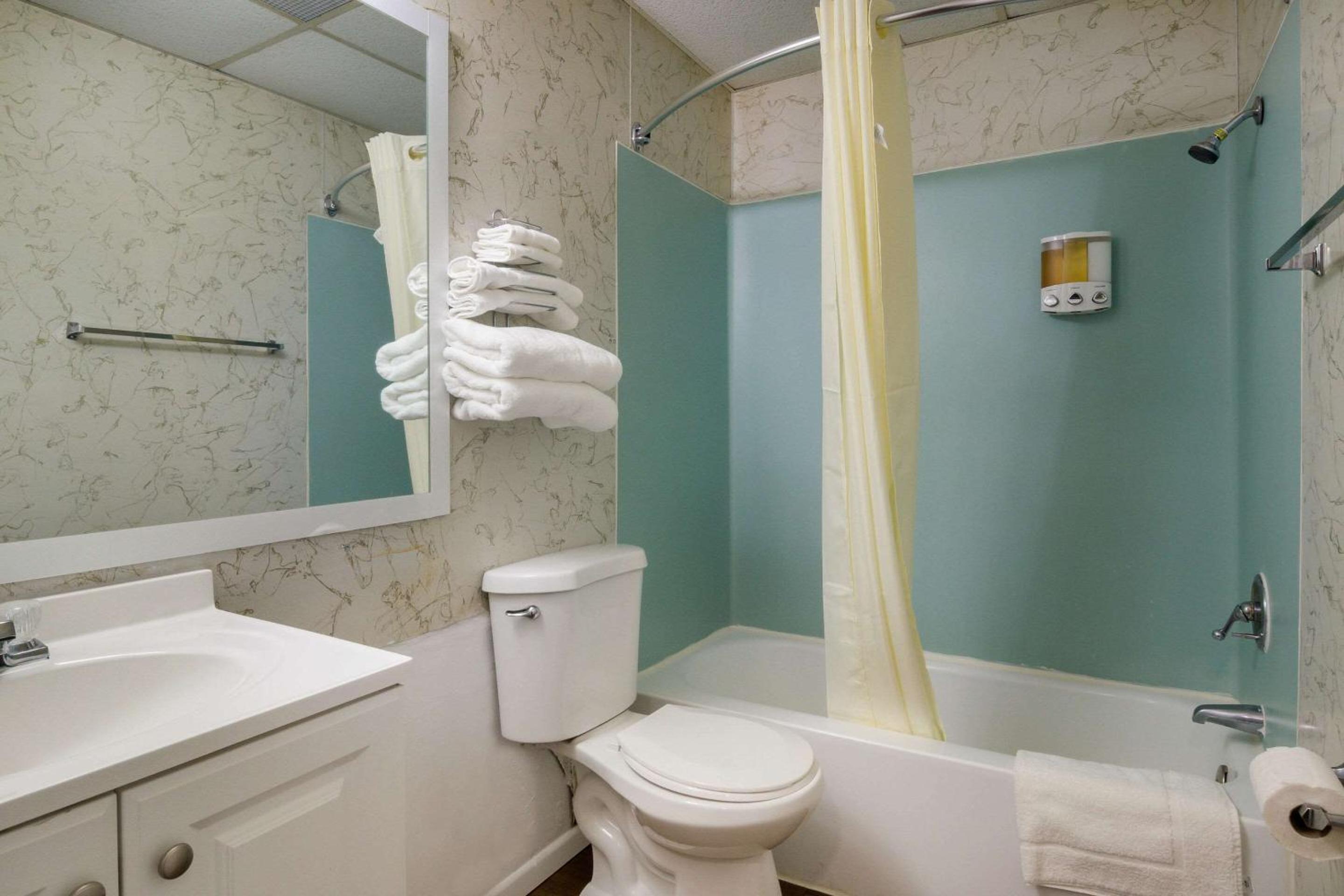 Rodeway Inn & Suites Sidney Historic Downtown I-80