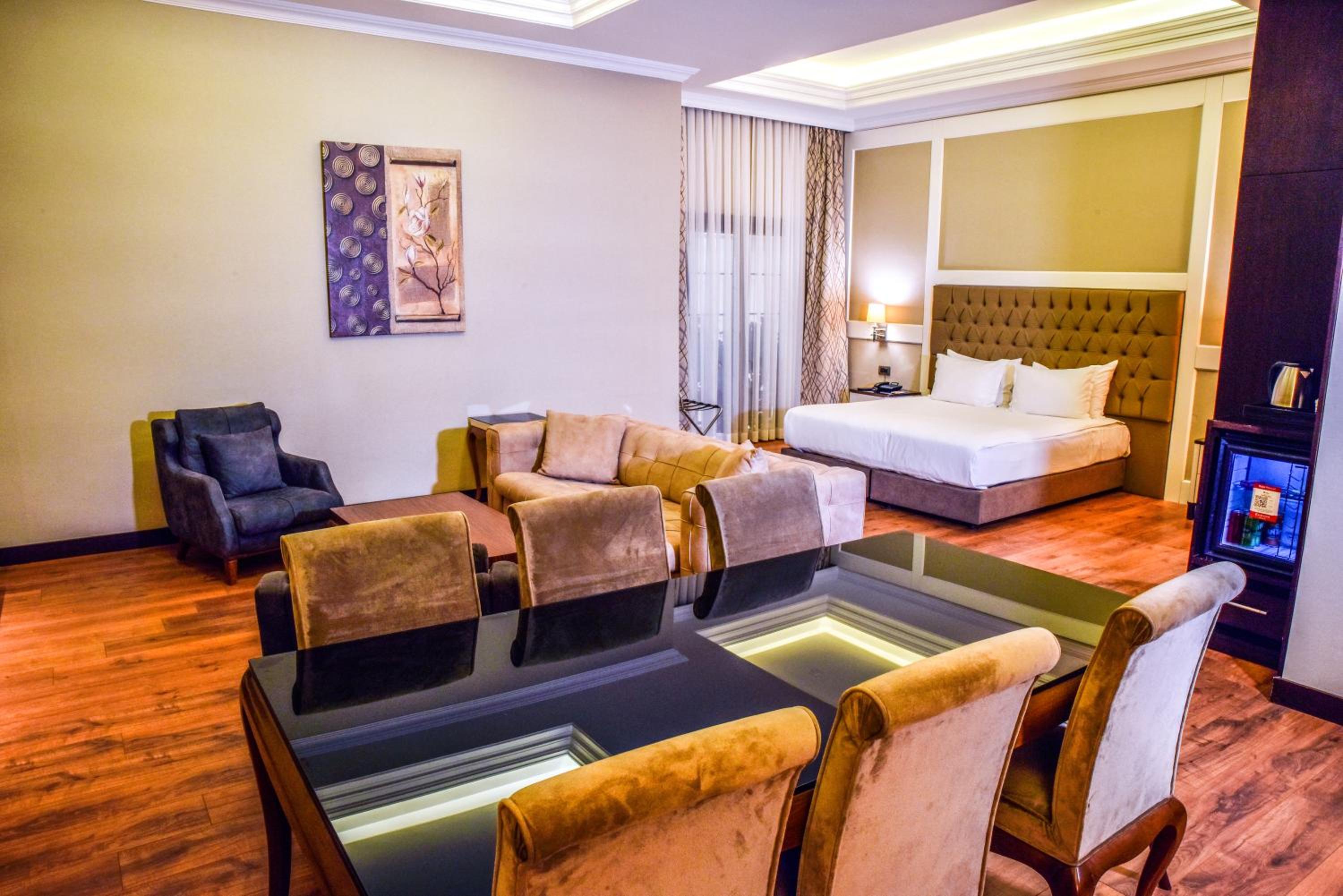 Ramada Otel & Suites by Wyndham İstanbul Merter - Image 65