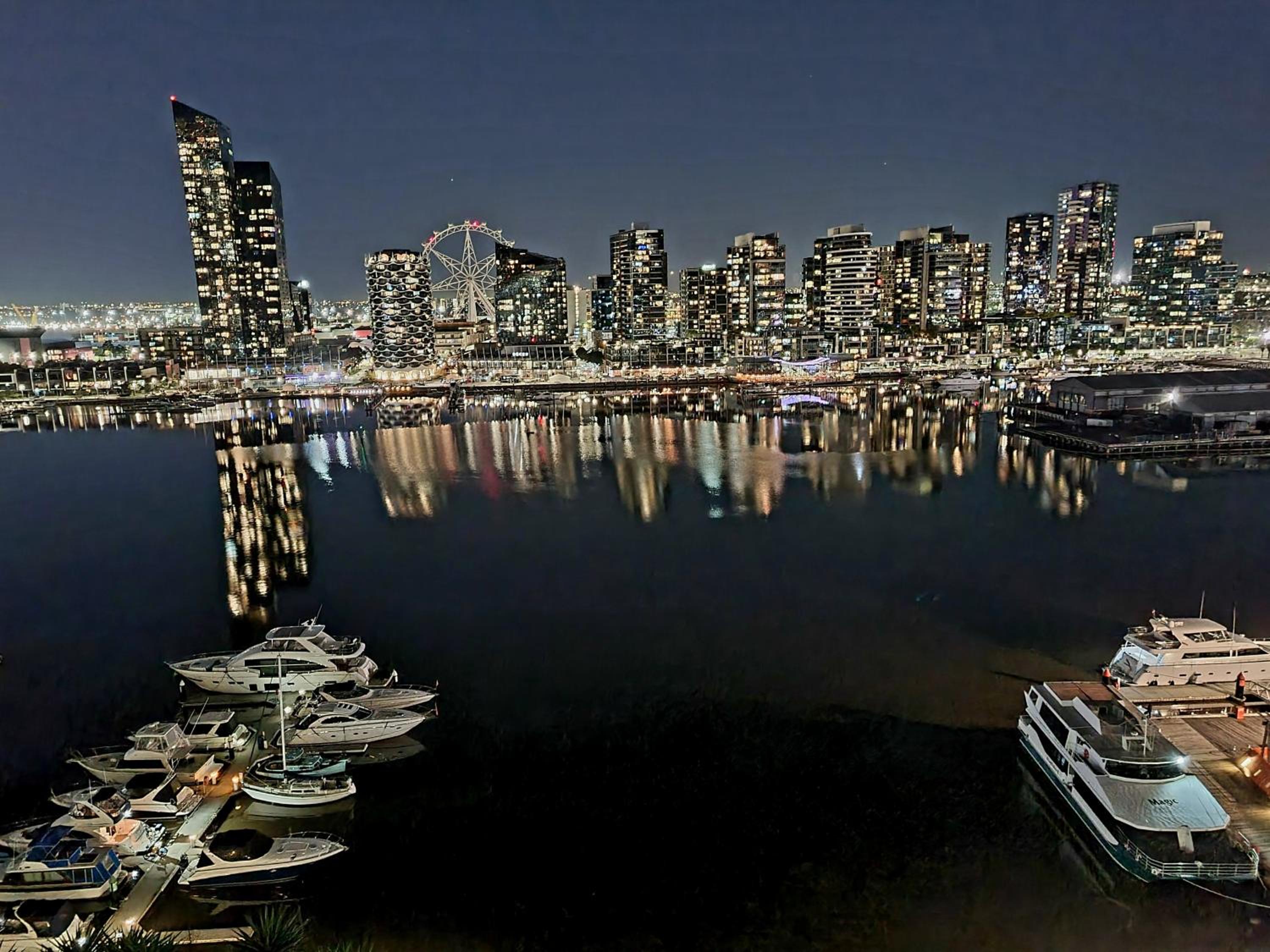 Luxe Waterfront Melbourne
