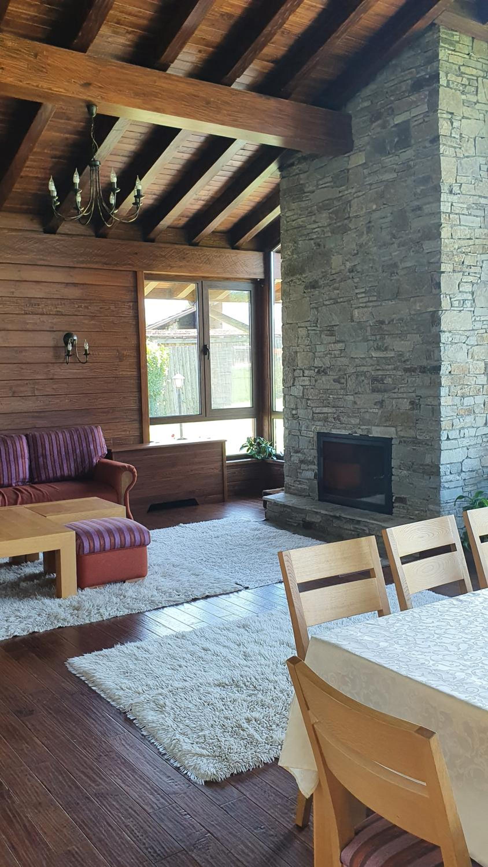 Gostnici Holiday Home