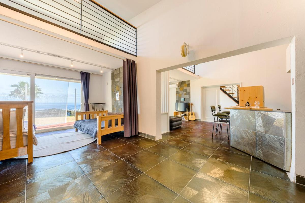 Jeju Turning point Pension