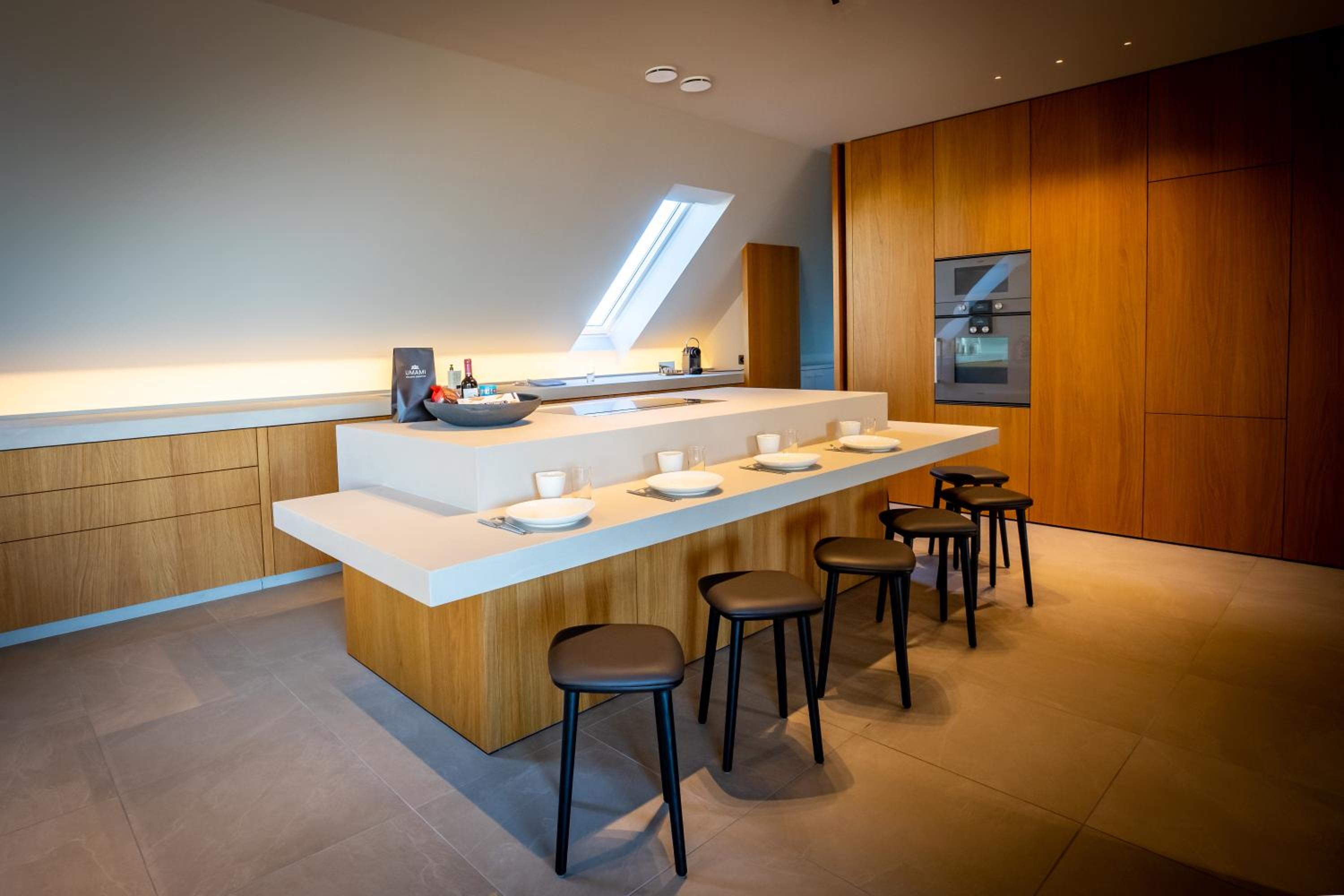 The Penthouse Nami, Branding, Ultra Luxurious Japanese Design Sea View