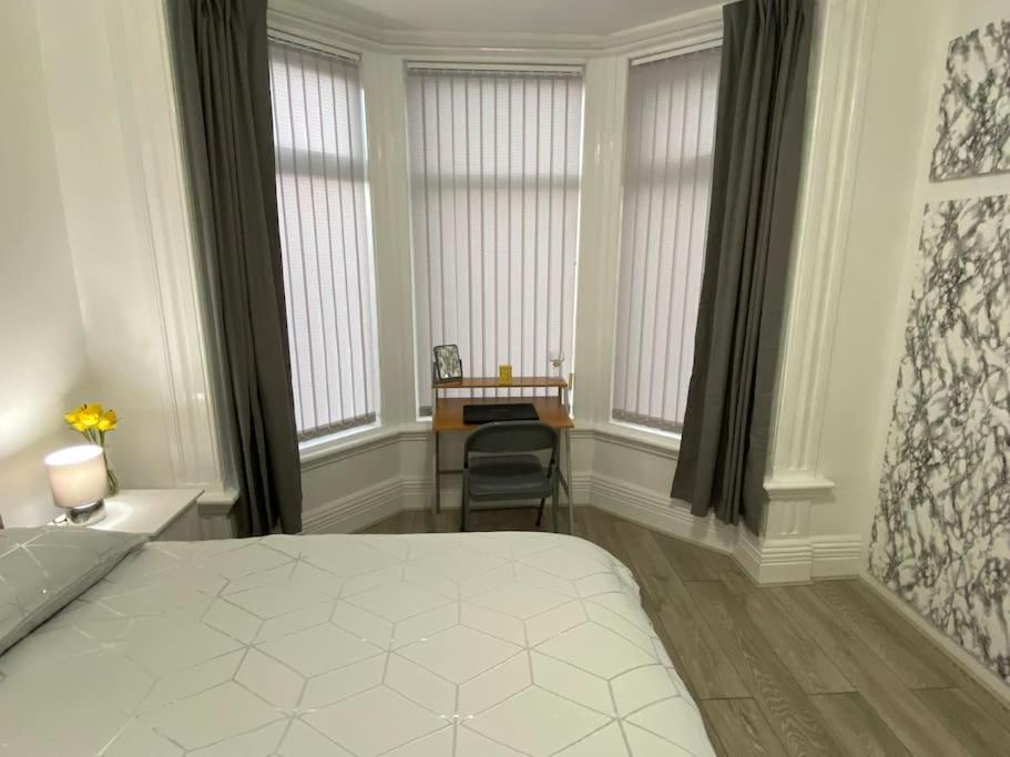 South Shields Vacations - Coastal Retreat-NEW DAY PROPERTIES-next to beach - Property Image 23