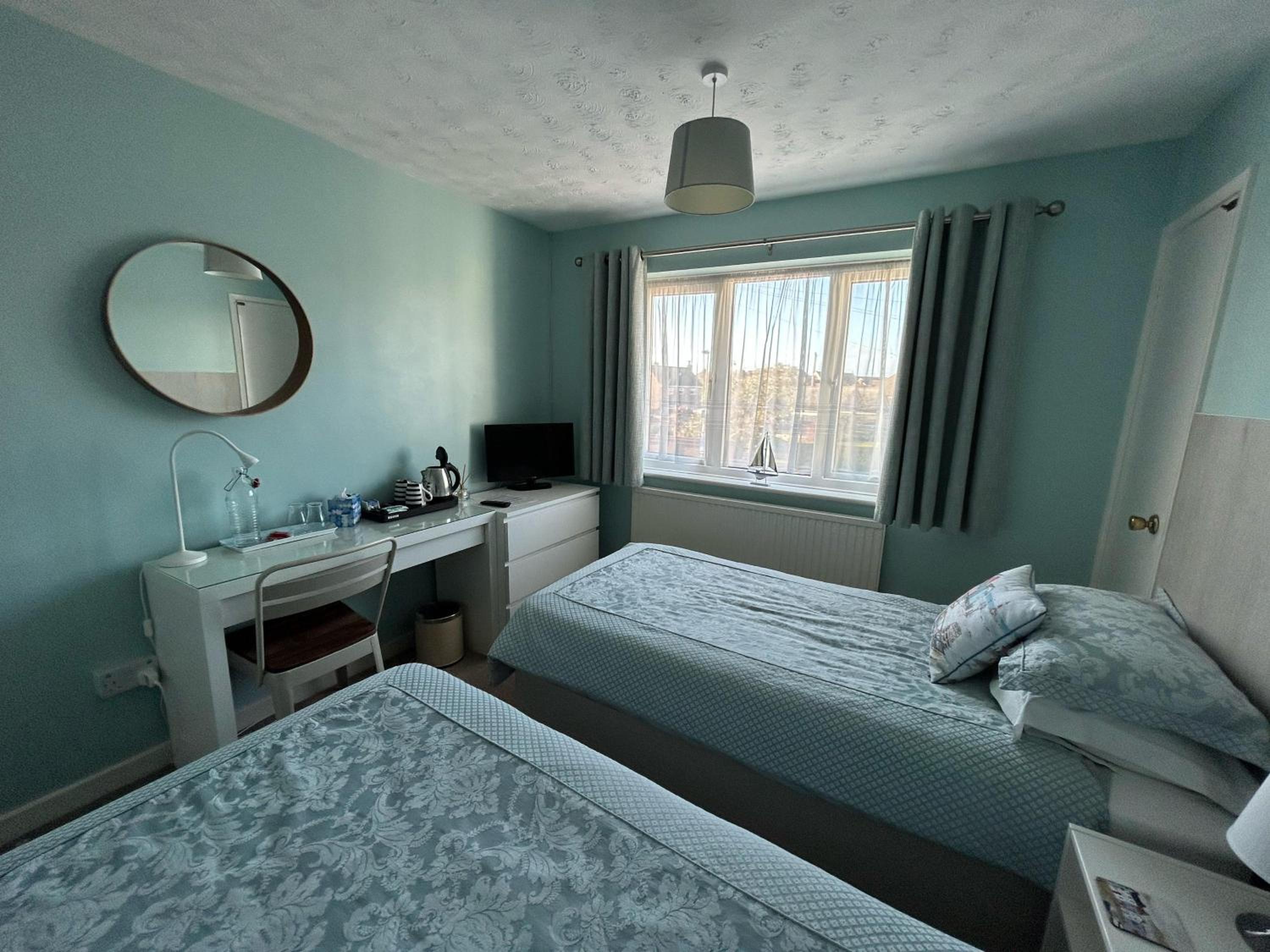 Leeward House B&B