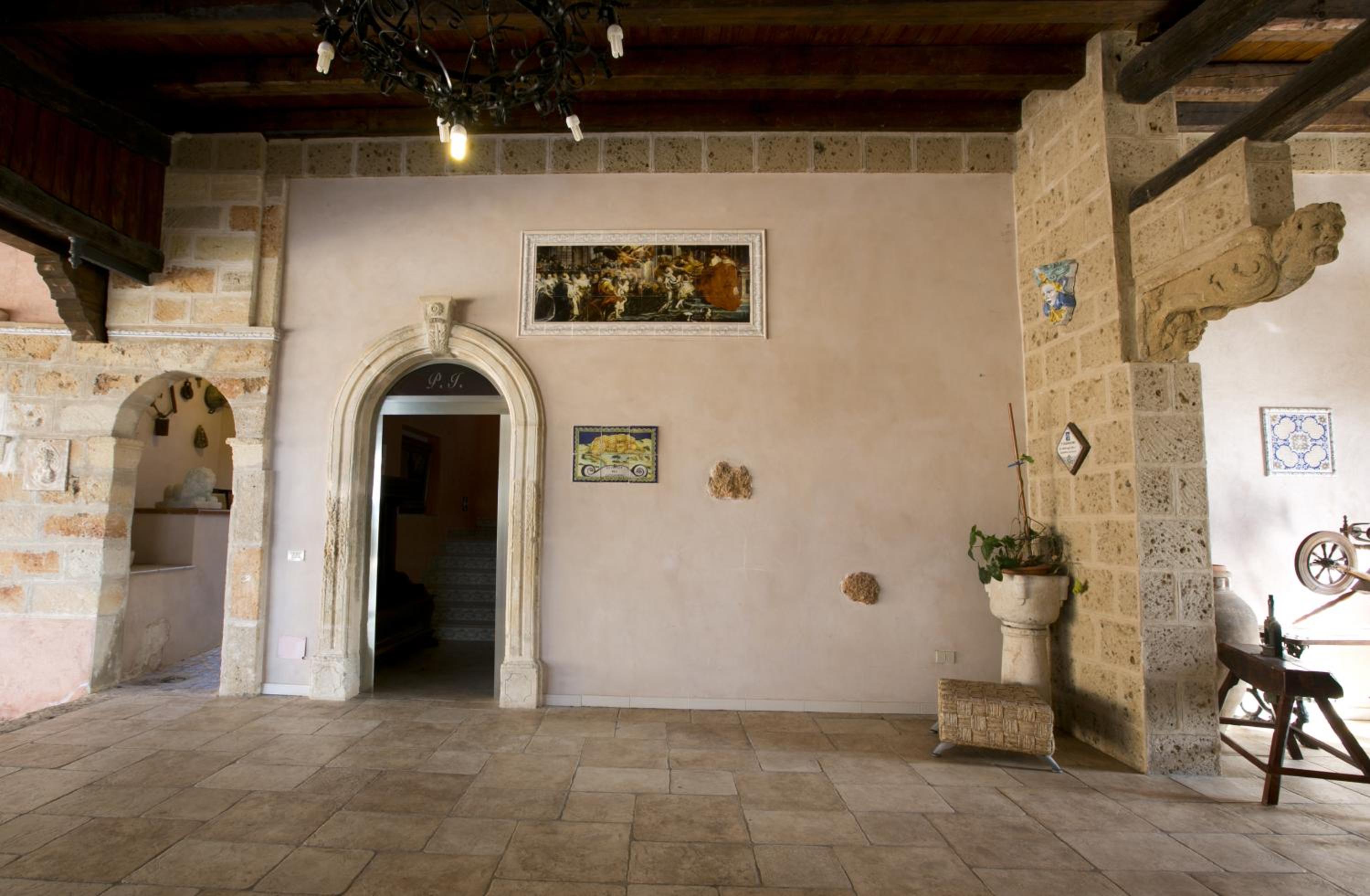 Photo 29
