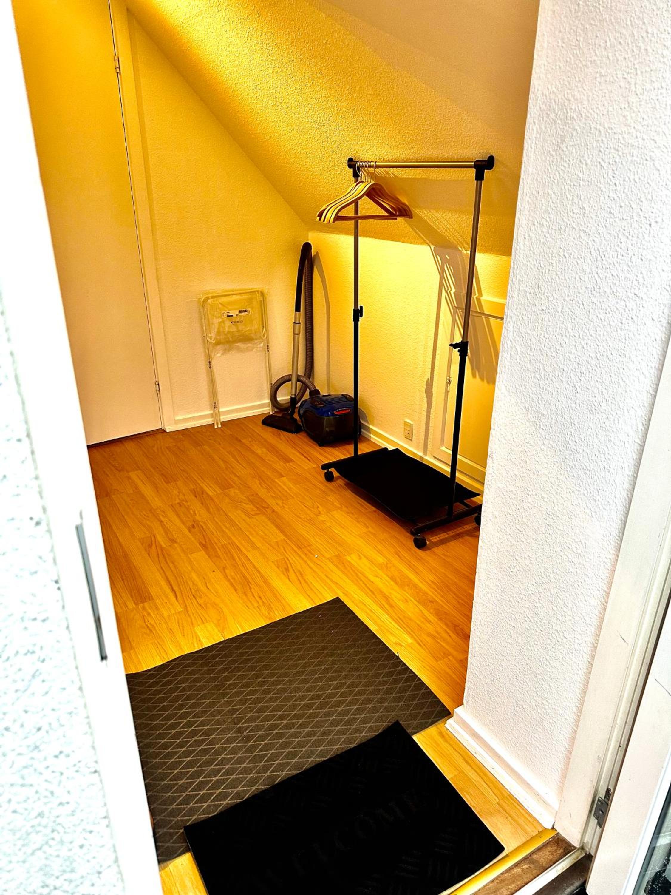 Cozy one bedroom apartment near the sea