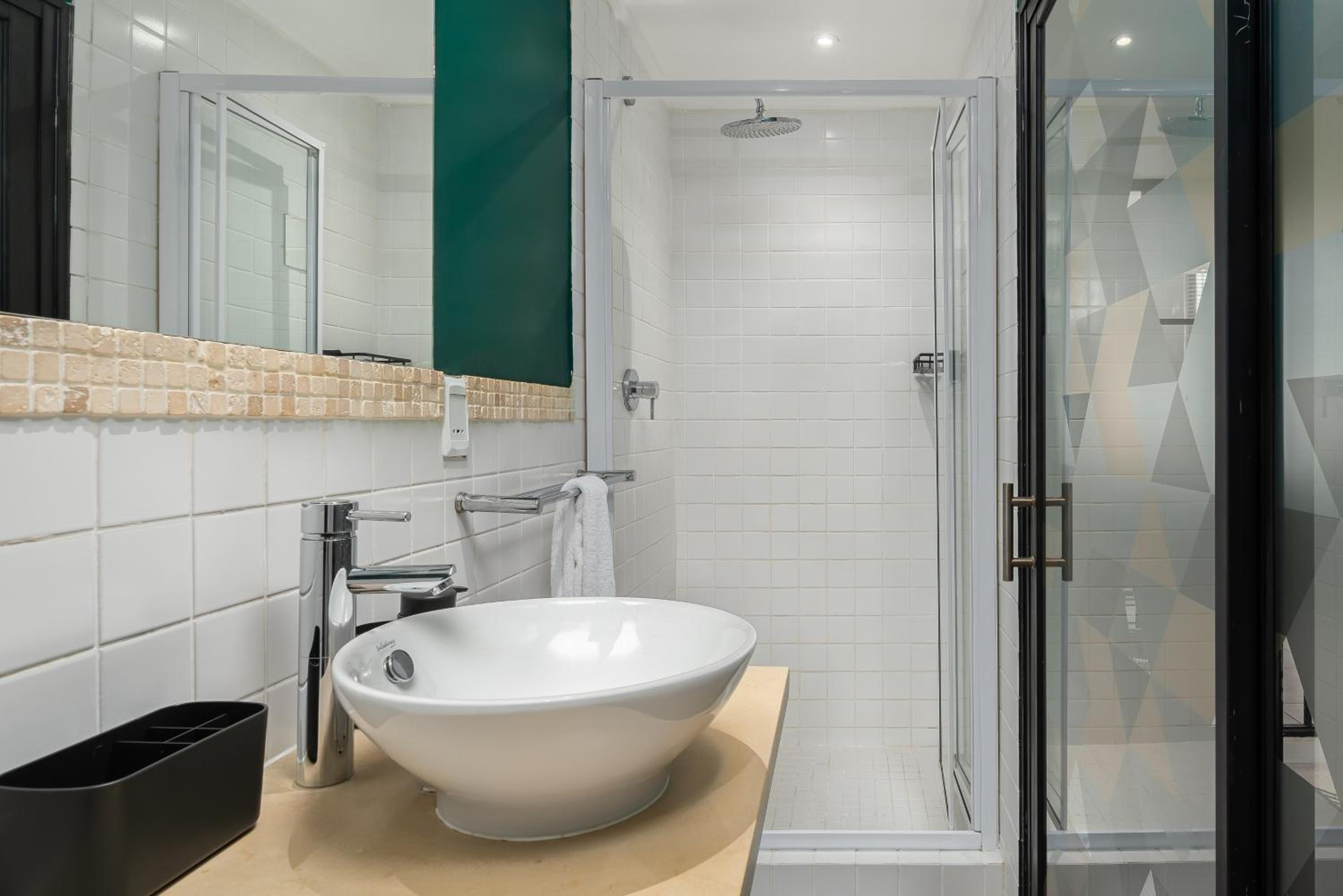 The Glaston Luxury Apartments