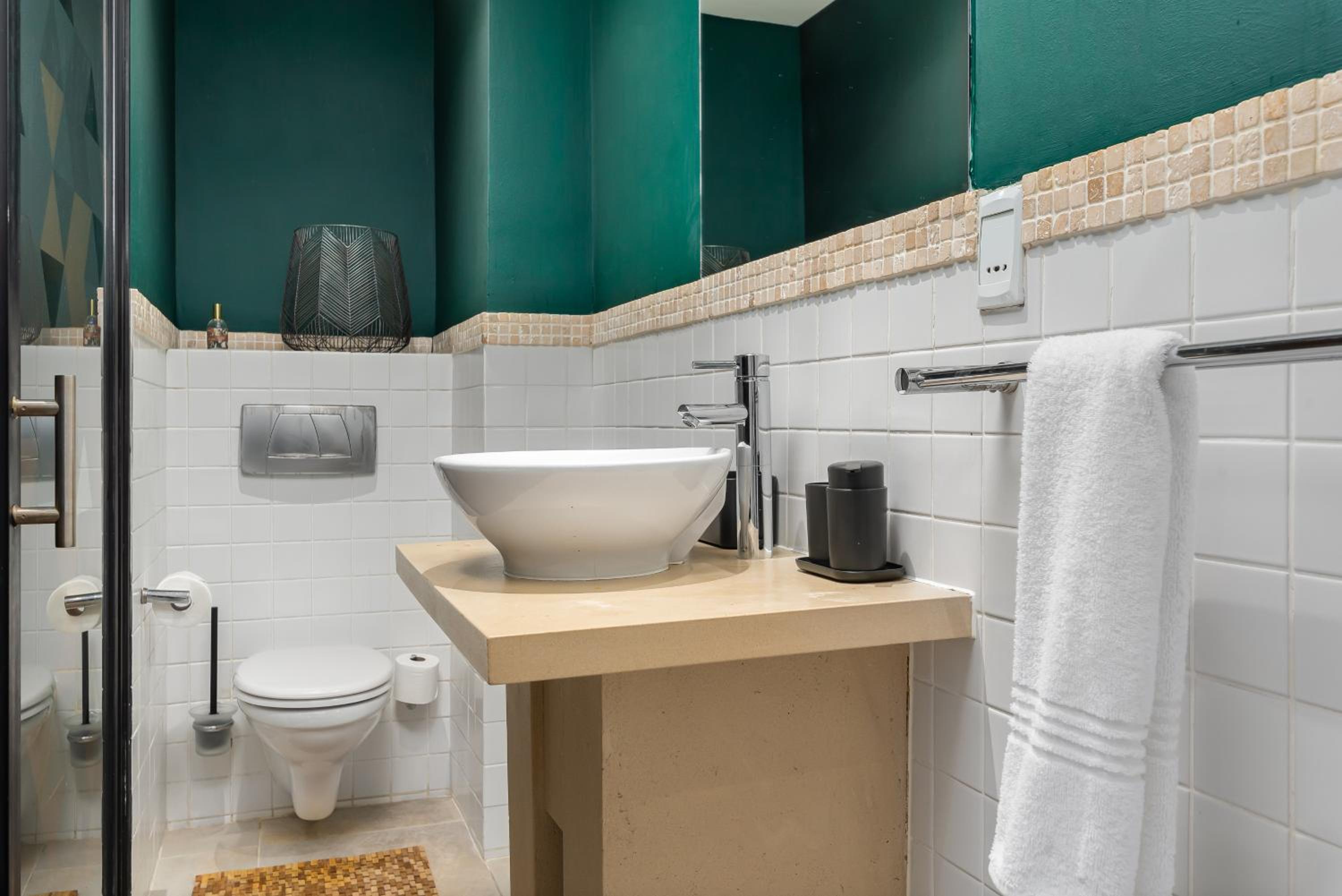 The Glaston Luxury Apartments