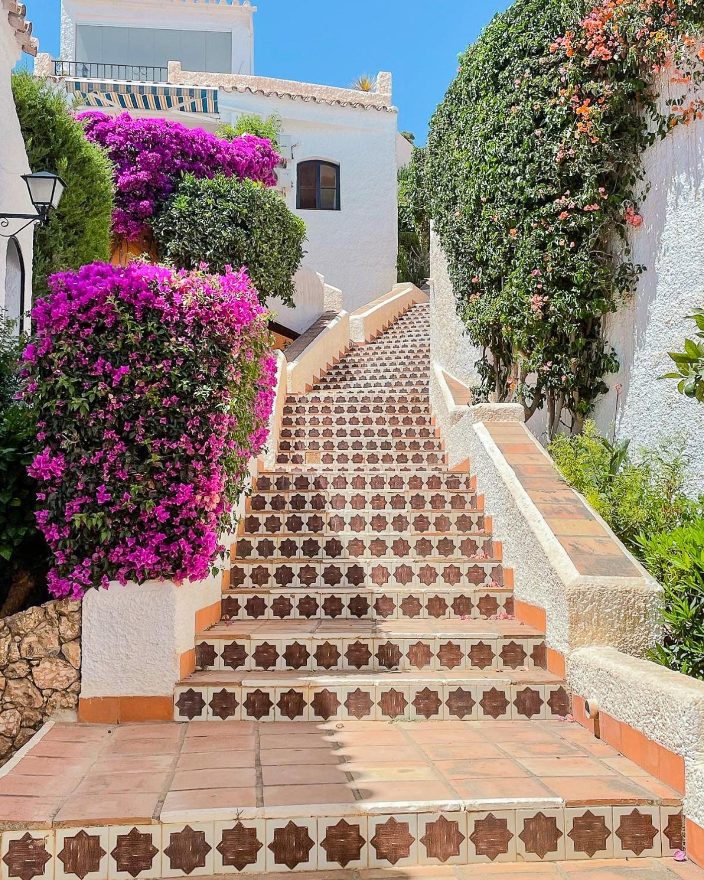 Top renovated apartment with Nerjas biggest pool