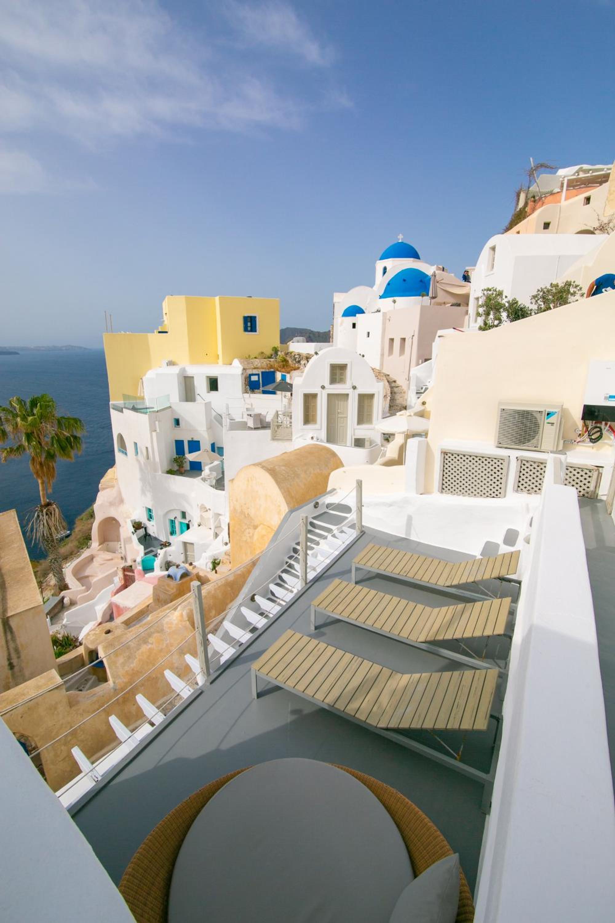 Oia Vacations - Vogue Suites - Property Image 2