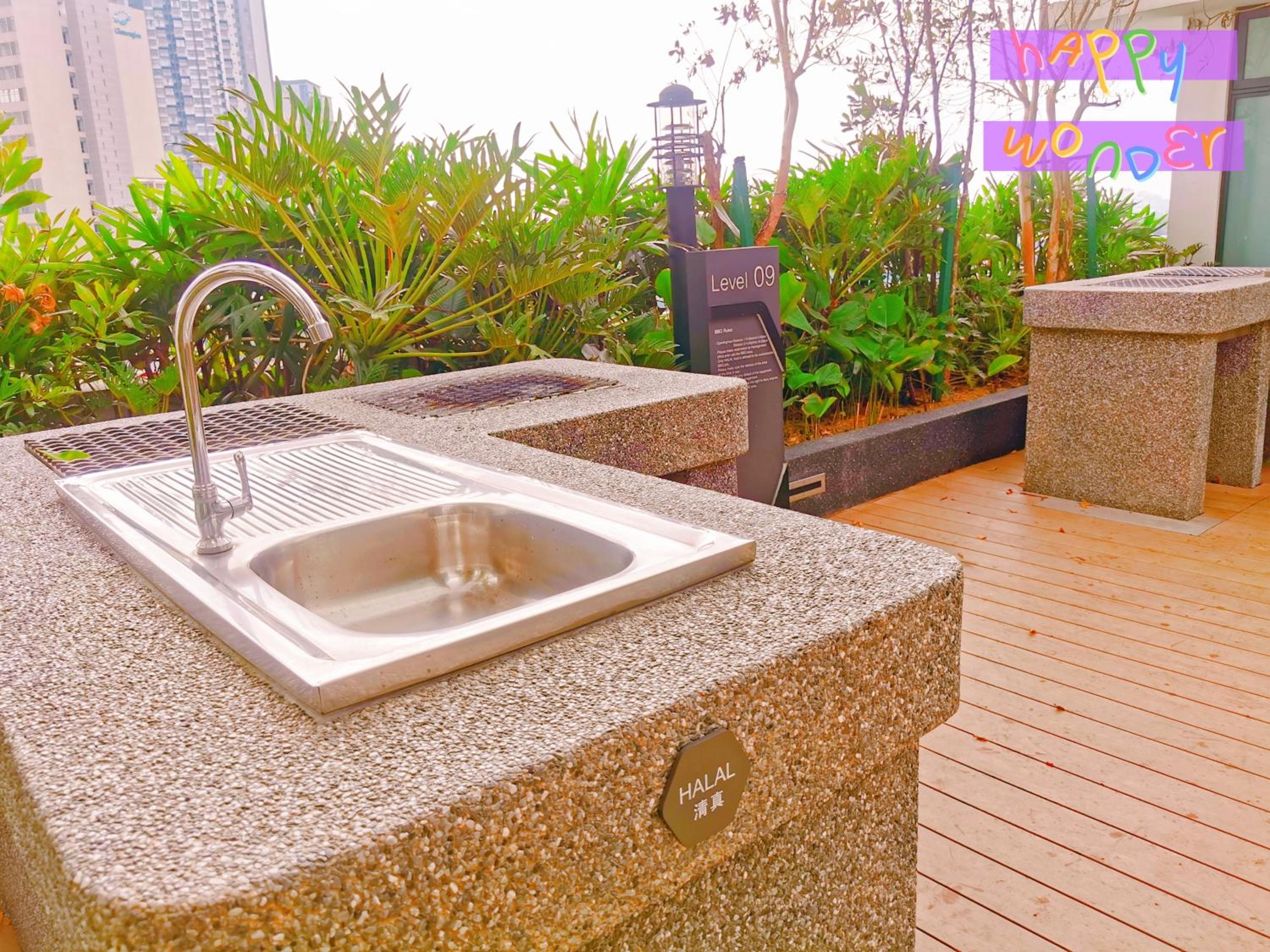 Legoland-HappyMoonlight-2BR-7px- GardenPoolview with Wifi