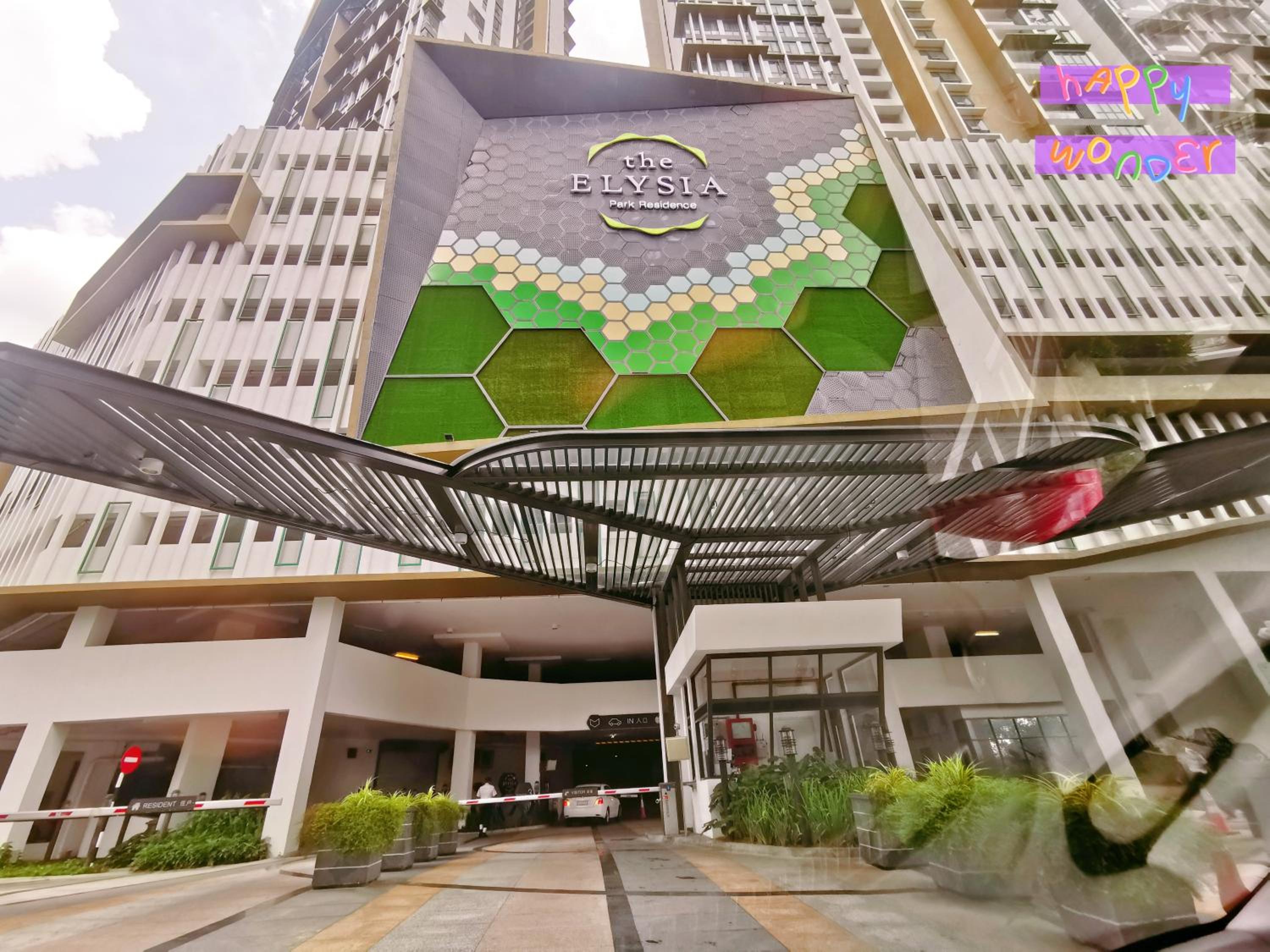 Legoland-HappyMoonlight-2BR-7px- GardenPoolview with Wifi