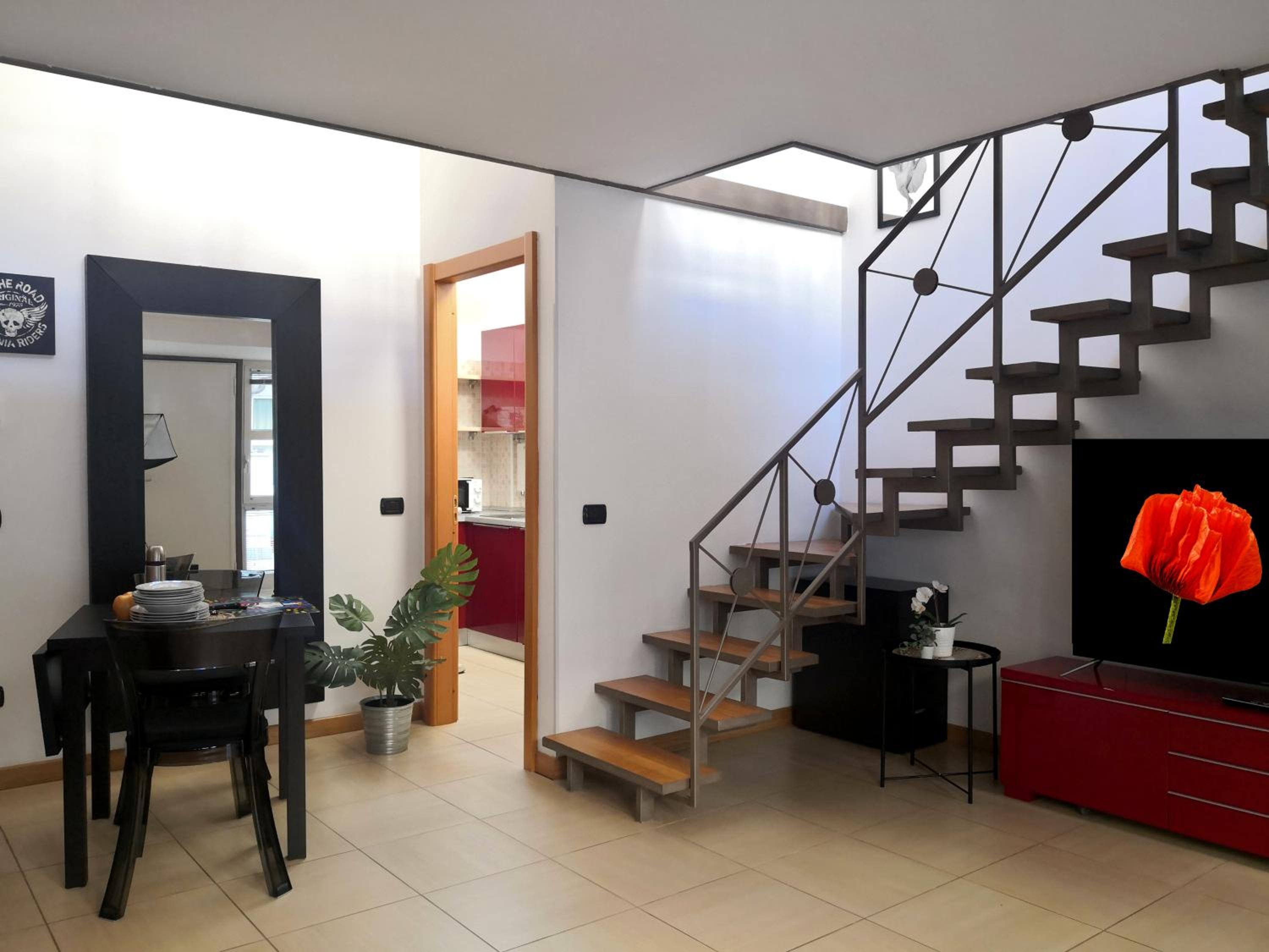 Loft ristrutturato vicino M4 Argonne - San Benigno