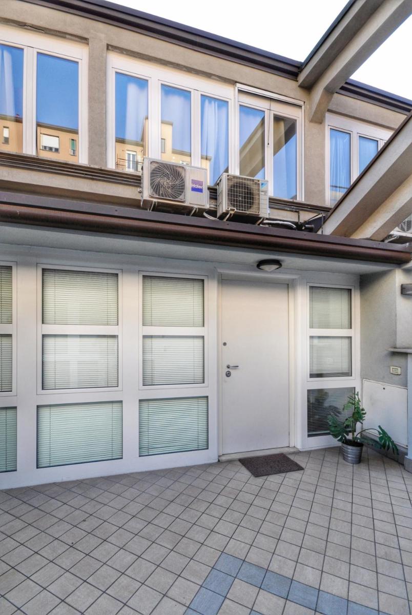 Loft ristrutturato vicino M4 Argonne - San Benigno