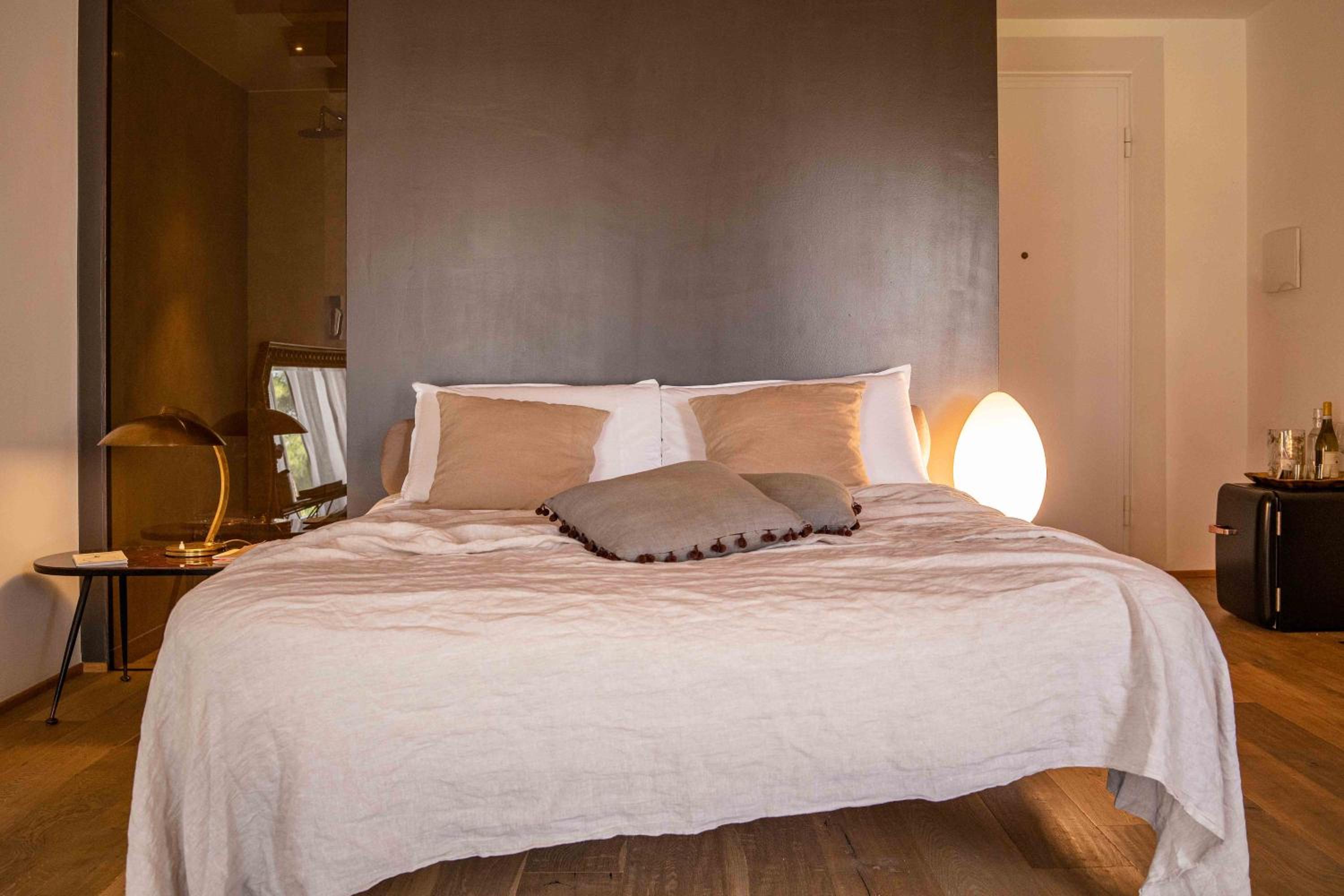 CasaVostra - Ambience Suites