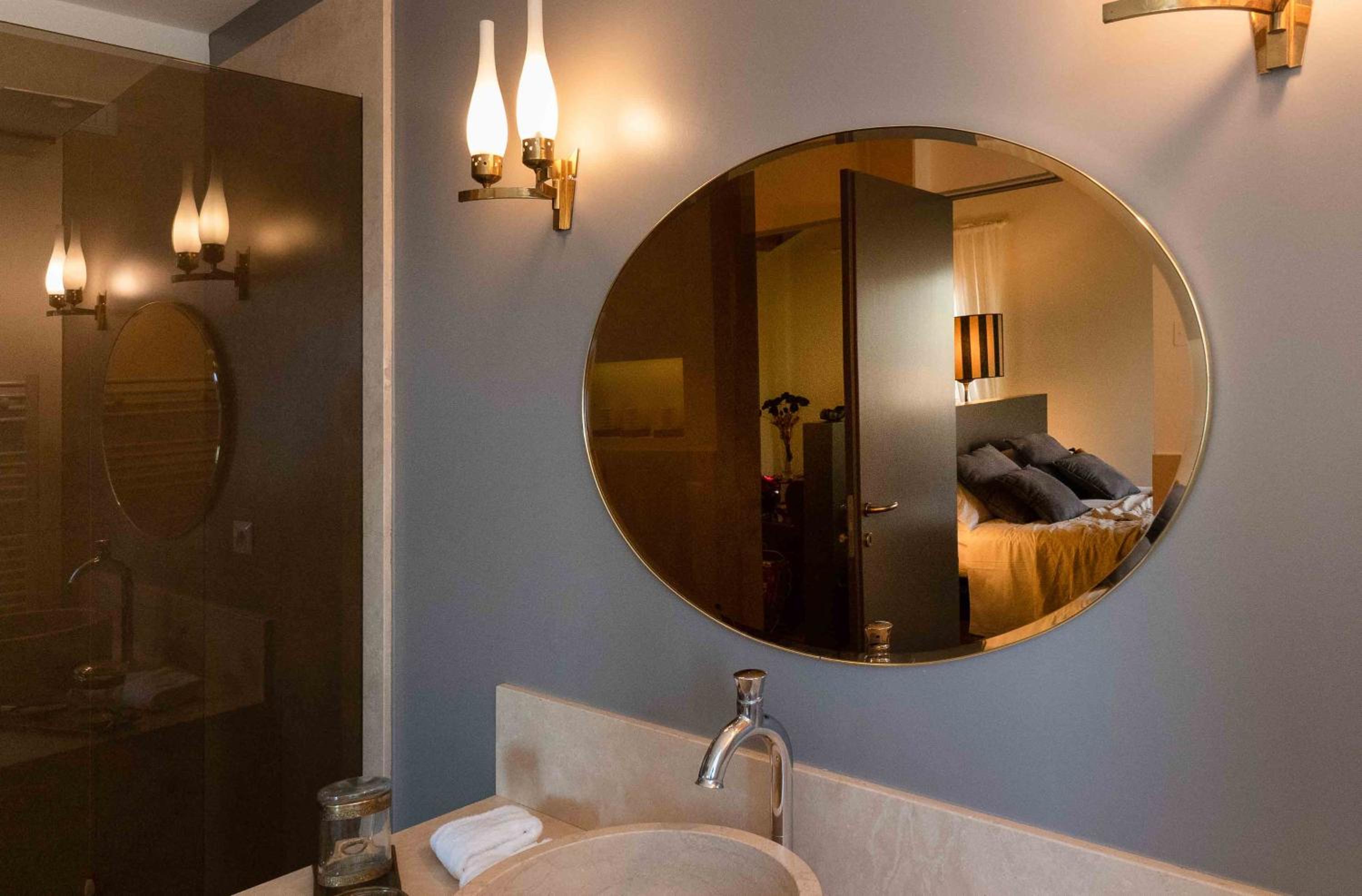 CasaVostra - Ambience Suites
