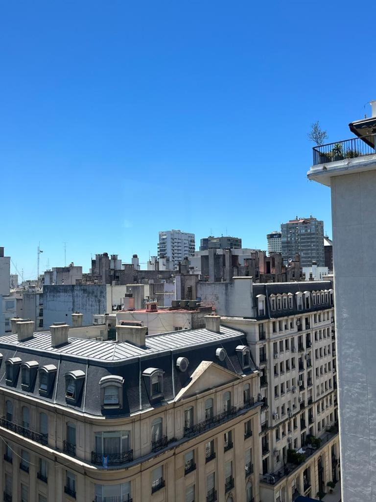 Parisian flat in the heart of Recoleta