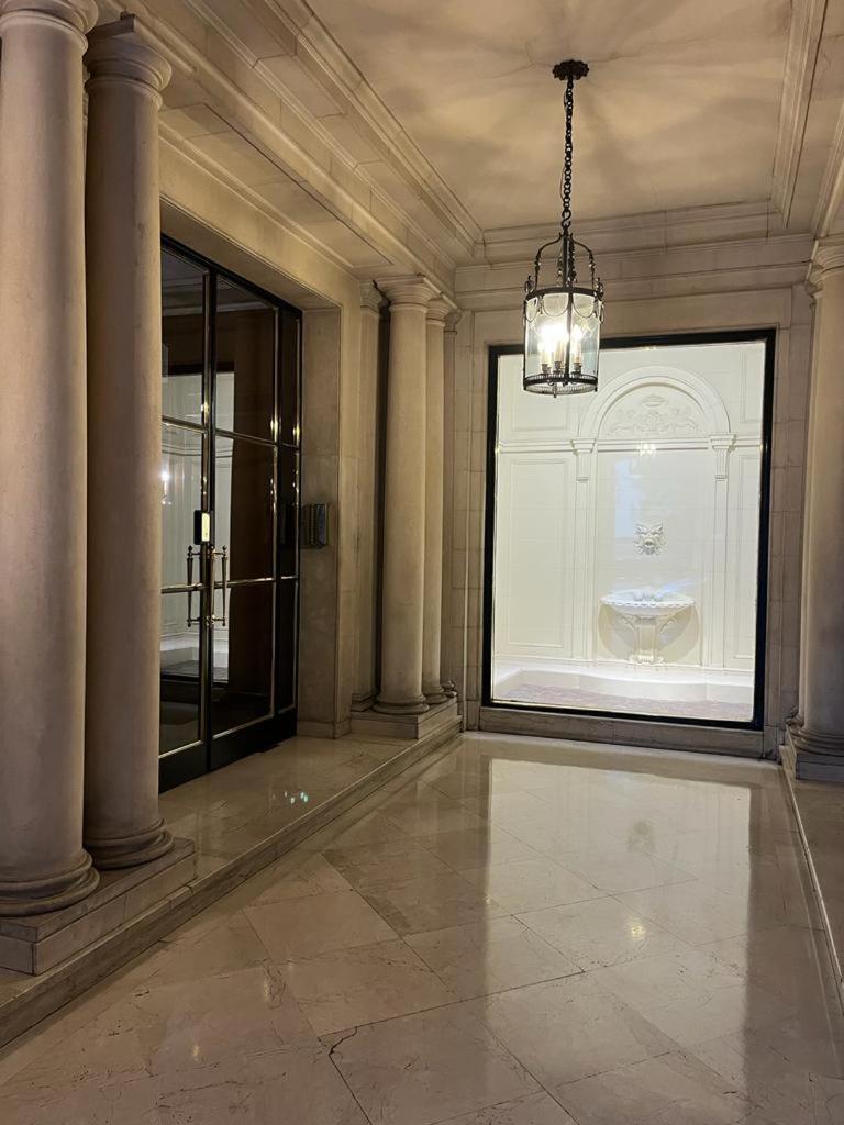 Parisian flat in the heart of Recoleta