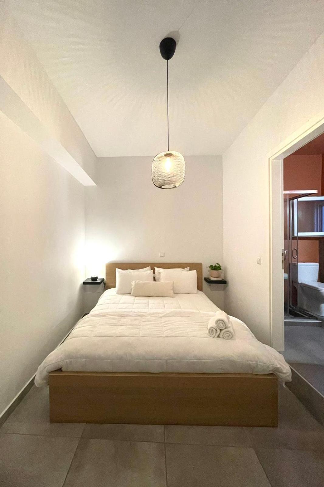 Ælis Suites in Psyrri - Rooftop Access & Acropolis View