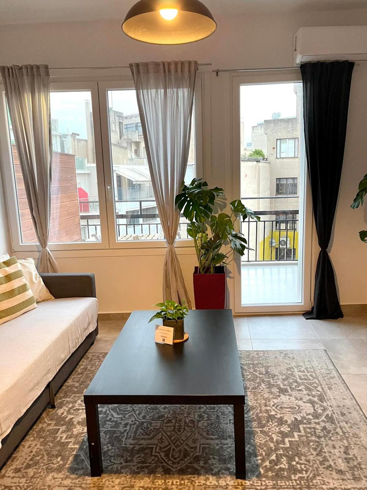 Ælis Suites in Psyrri - Rooftop Access & Acropolis View