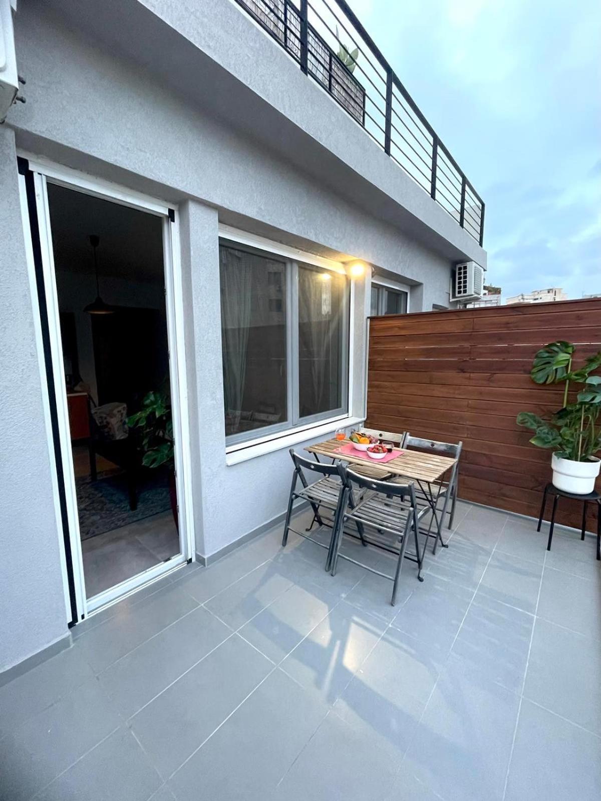 Ælis Suites in Psyrri - Rooftop Access & Acropolis View