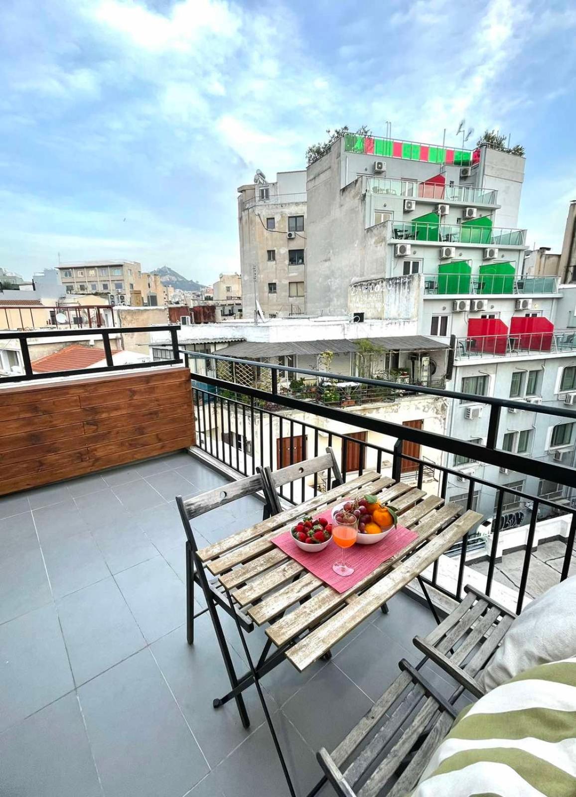 Ælis Suites in Psyrri - Rooftop Access & Acropolis View