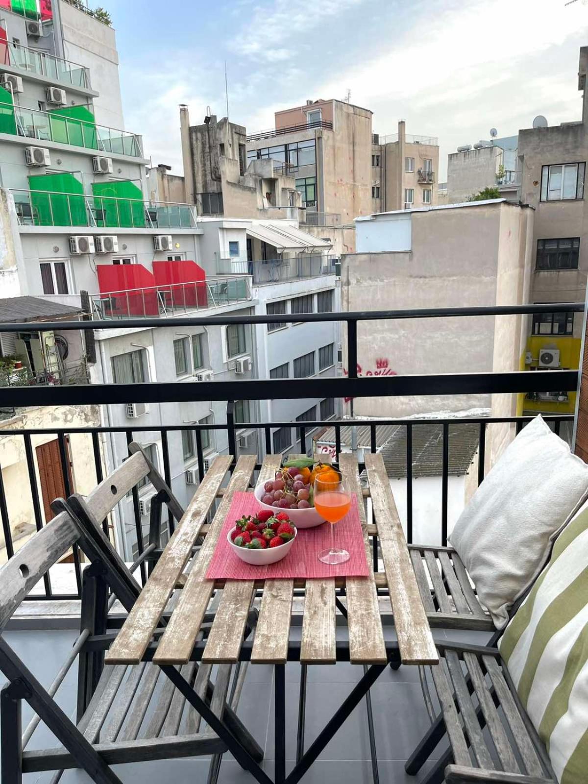 Ælis Suites in Psyrri - Rooftop Access & Acropolis View