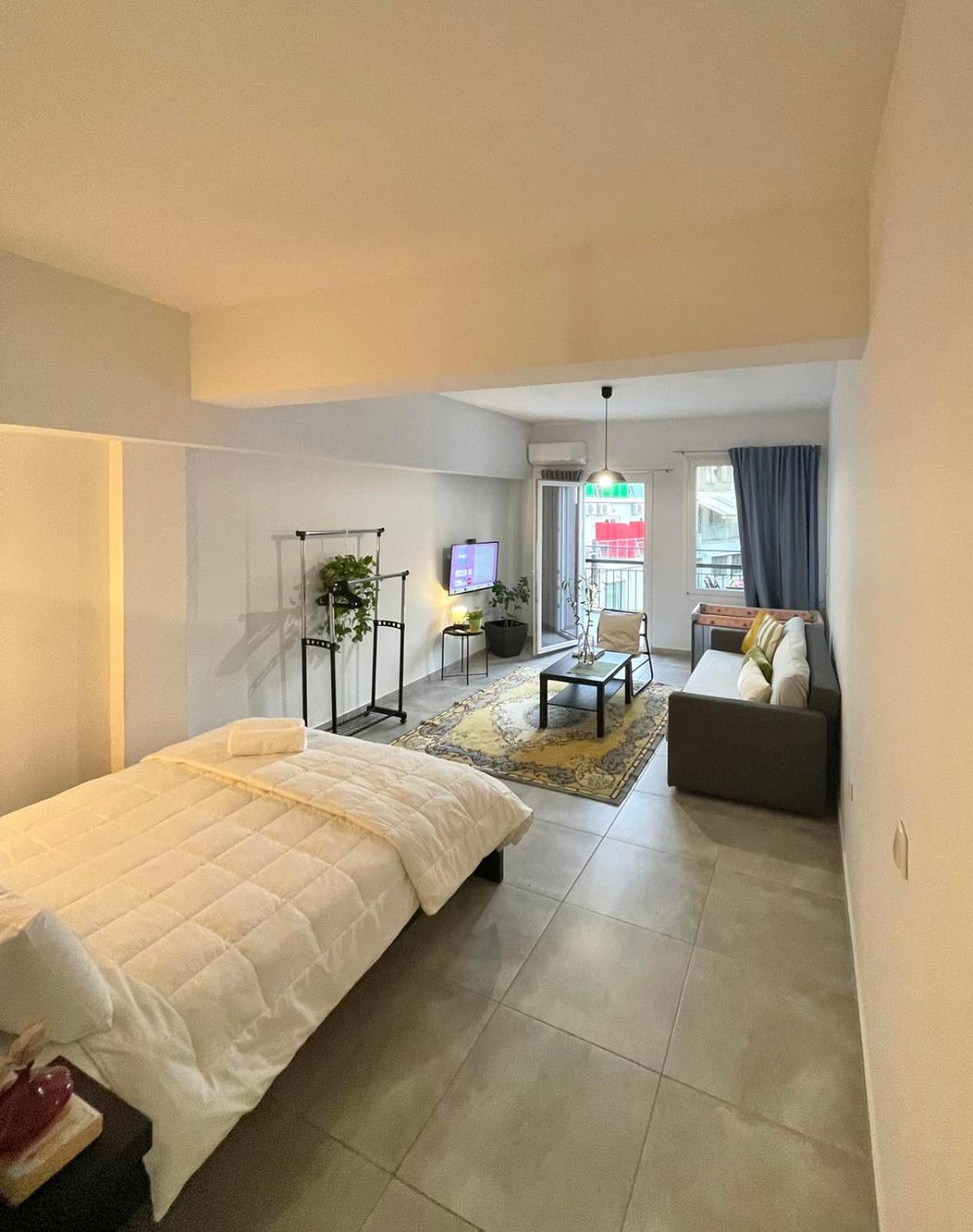 Ælis Suites in Psyrri - Rooftop Access & Acropolis View
