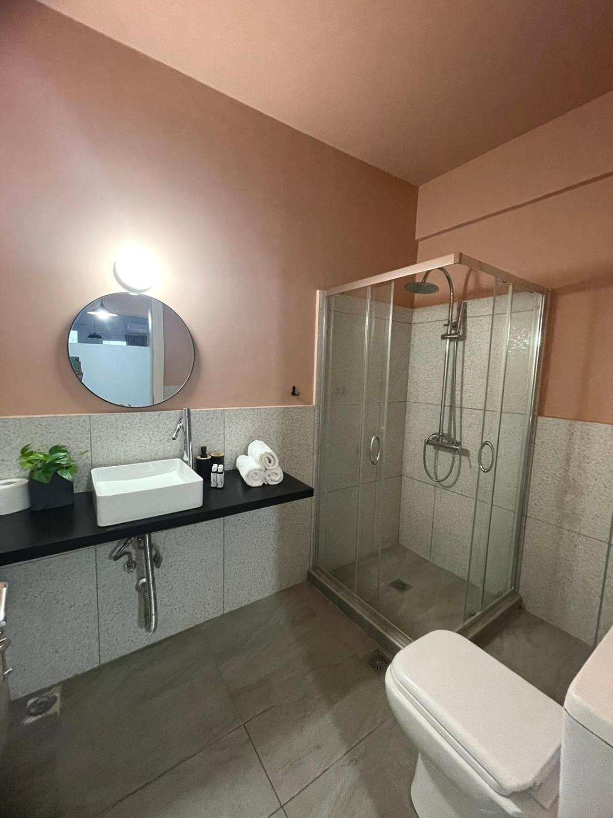 Ælis Suites in Psyrri - Rooftop Access & Acropolis View
