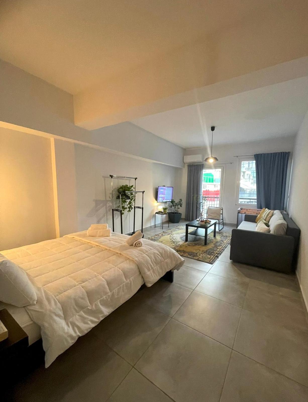Ælis Suites in Psyrri - Rooftop Access & Acropolis View