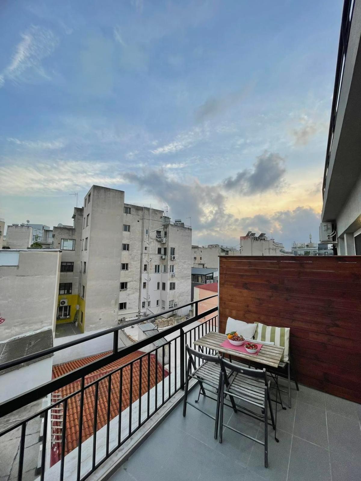Ælis Suites in Psyrri - Rooftop Access & Acropolis View
