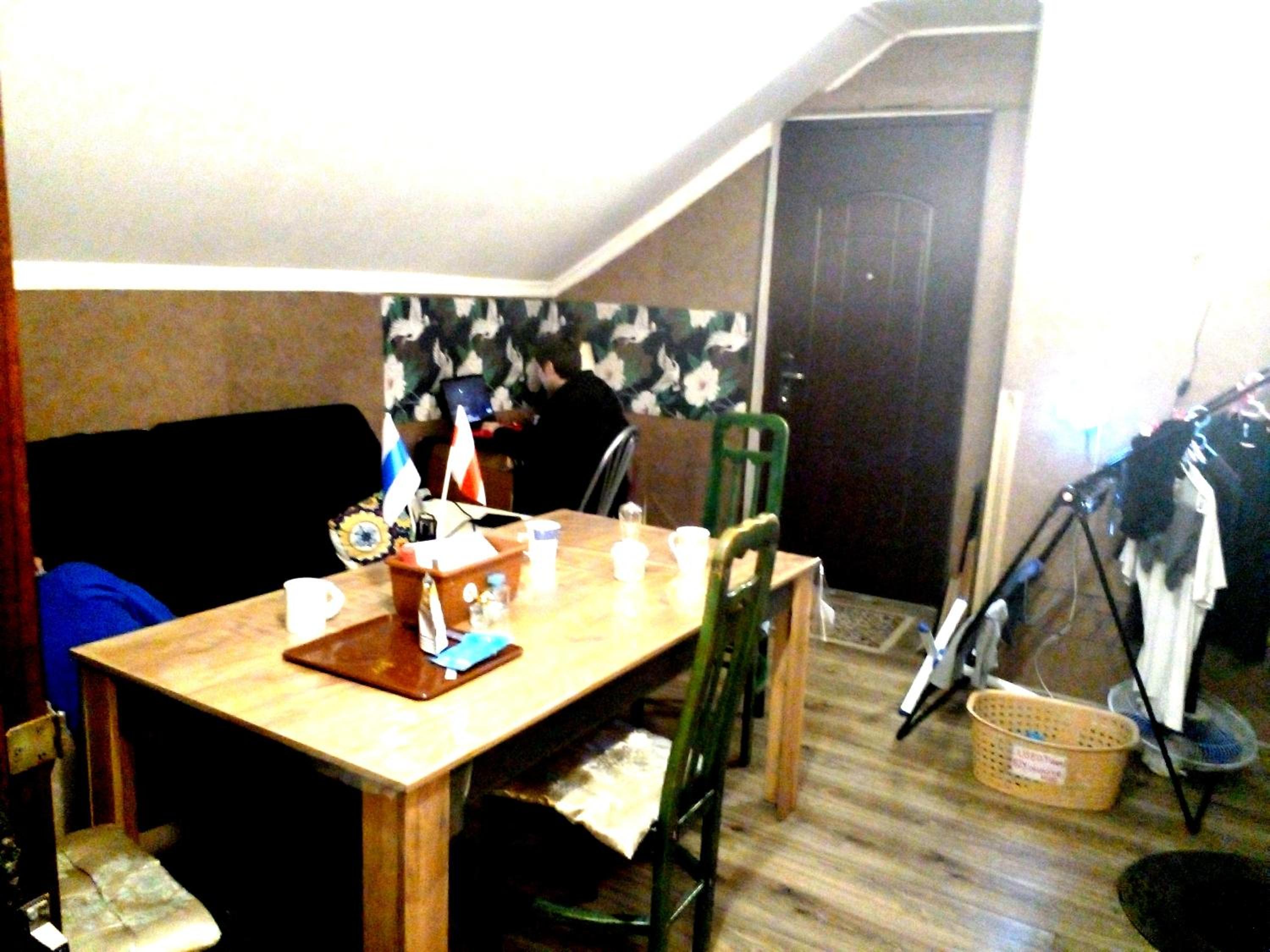BLUE Hostel - check message after booking view 4