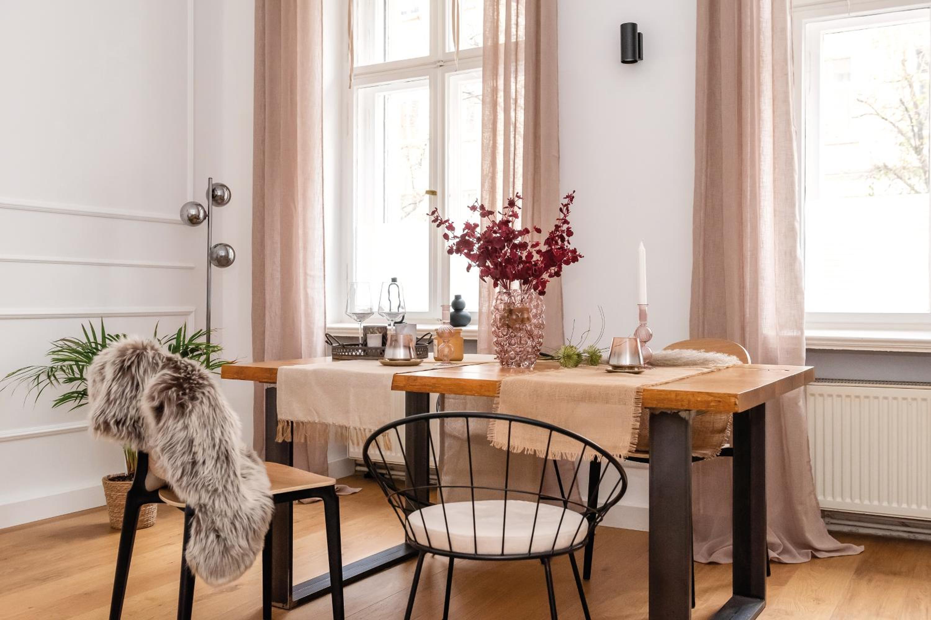 90sqm 2BR Biz LOFT - 5min Central Station