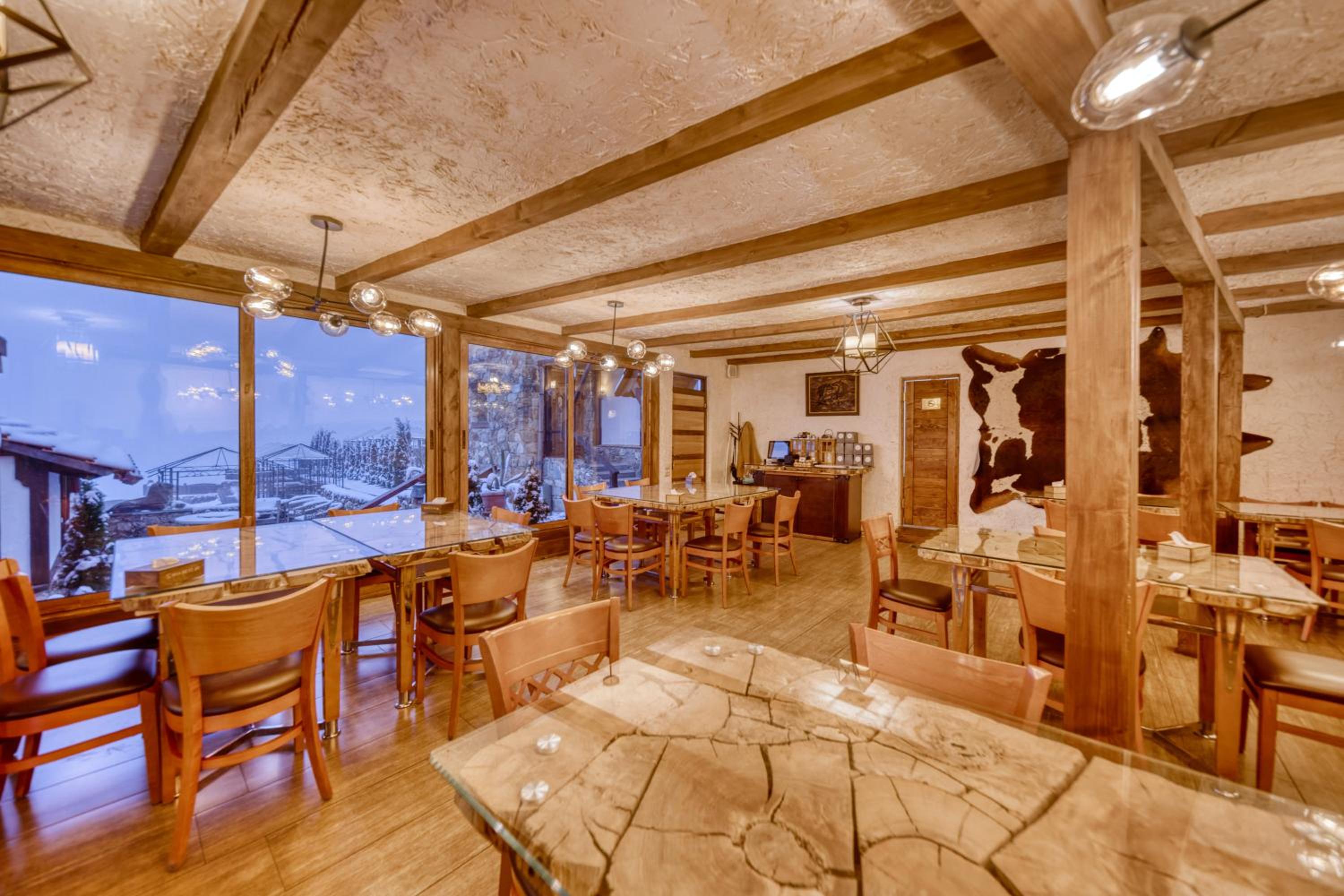 restaurant
