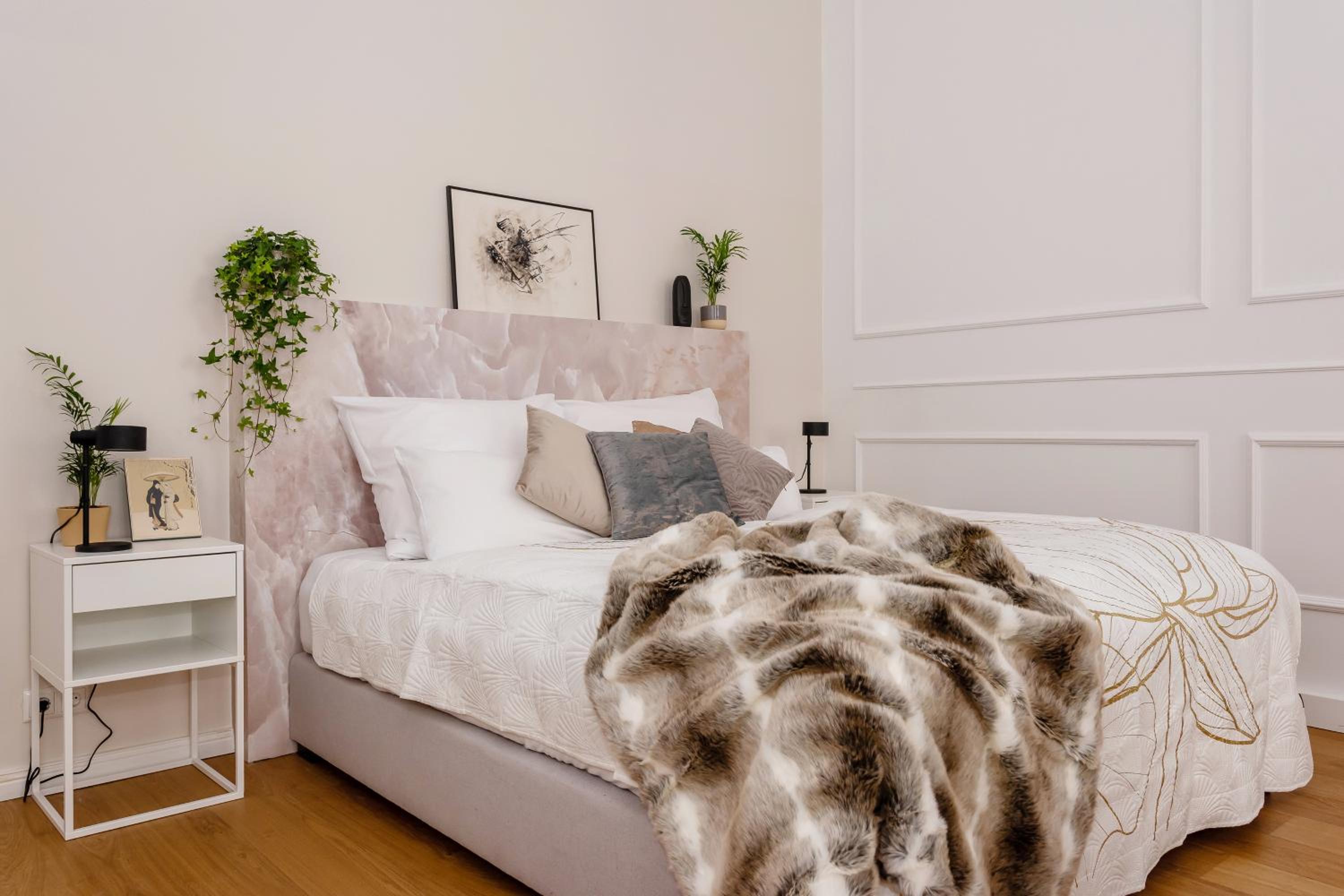 90sqm 2BR Biz LOFT - 5min Central Station