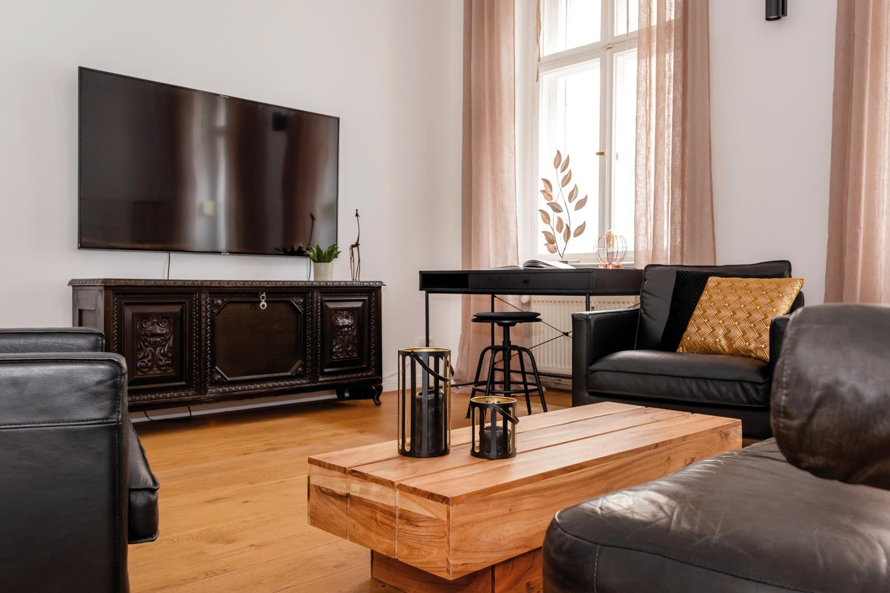90sqm 2BR Biz LOFT - 5min Central Station